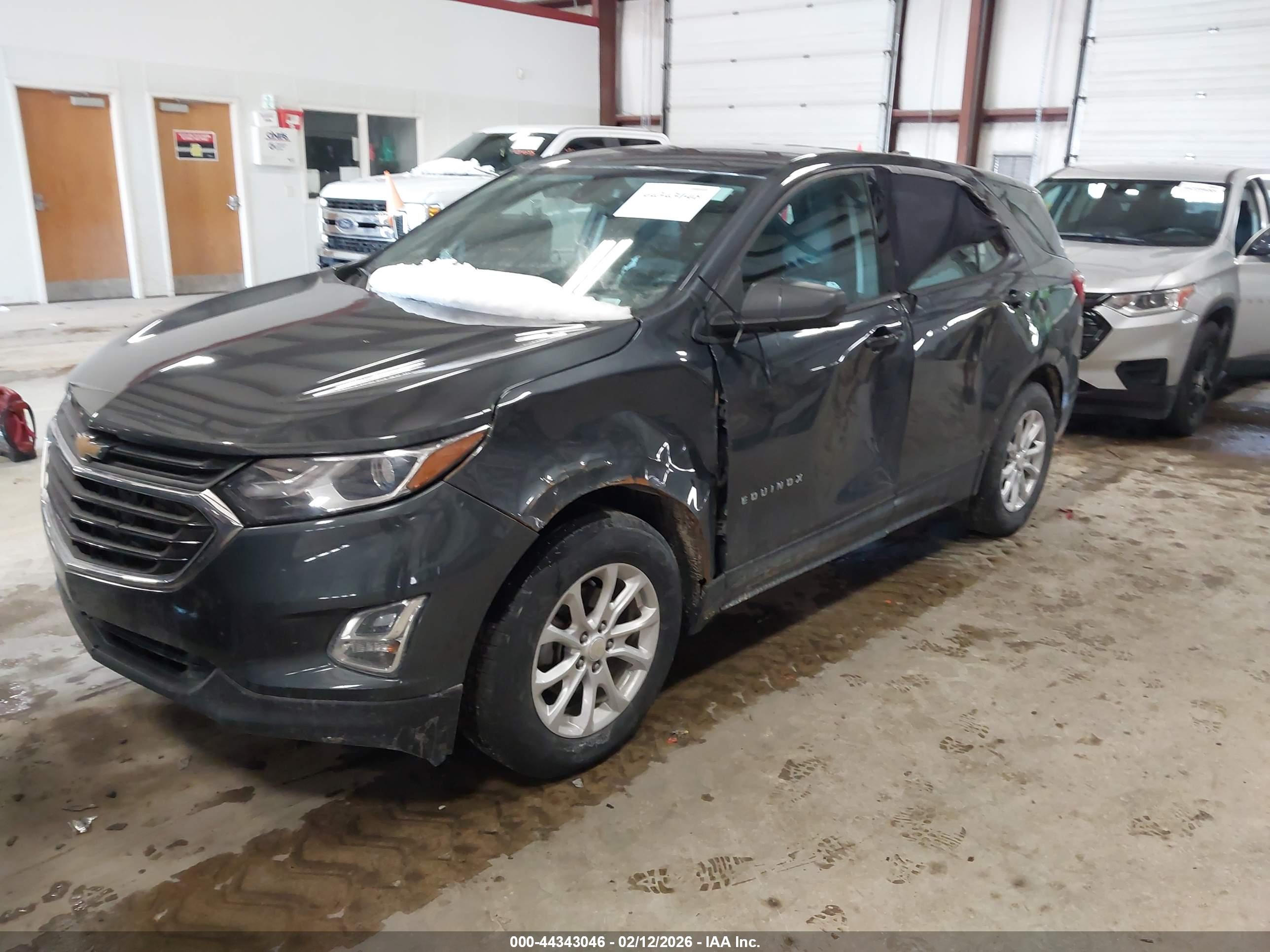 CHEVROLET EQUINOX image 2