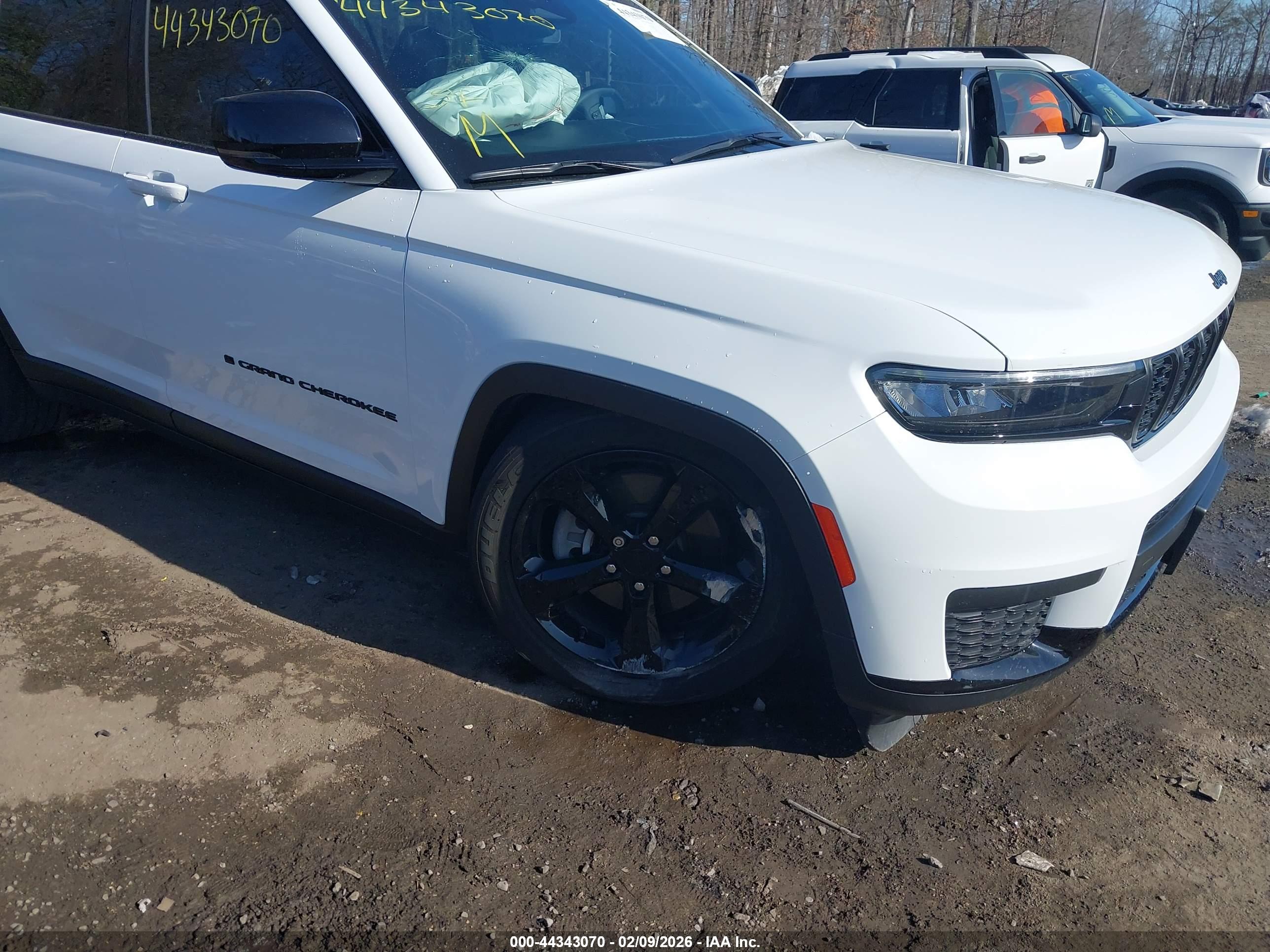 JEEP GRAND image 6