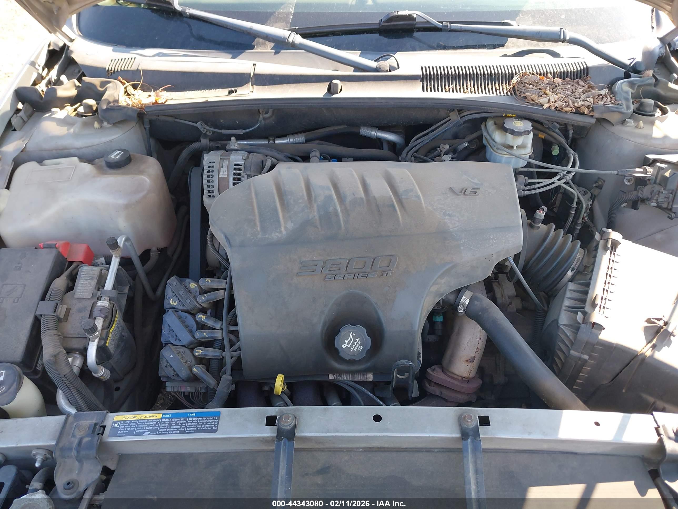 PONTIAC BONNEVILLE image 10