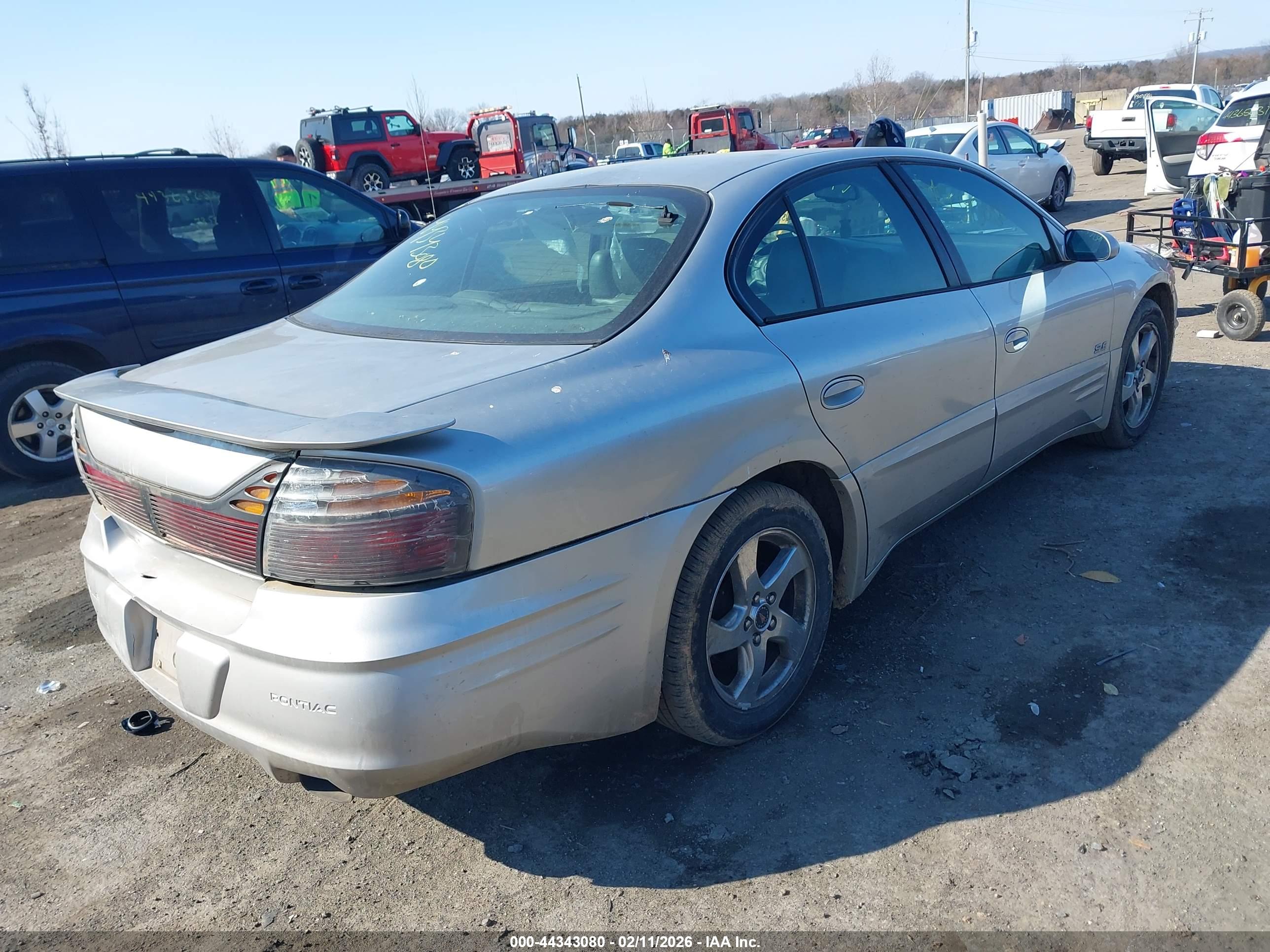 PONTIAC BONNEVILLE image 4
