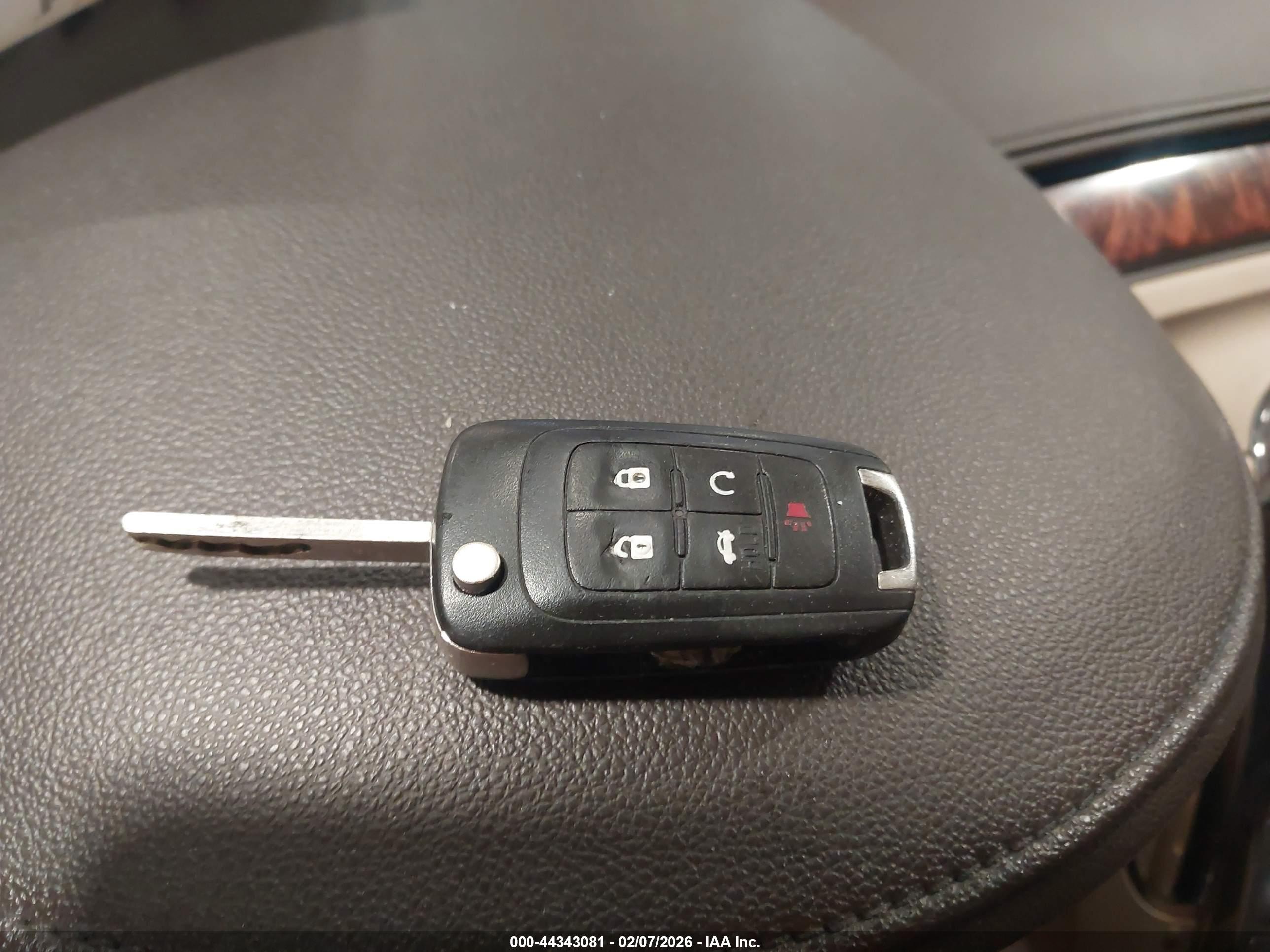 BUICK LACROSSE image 11