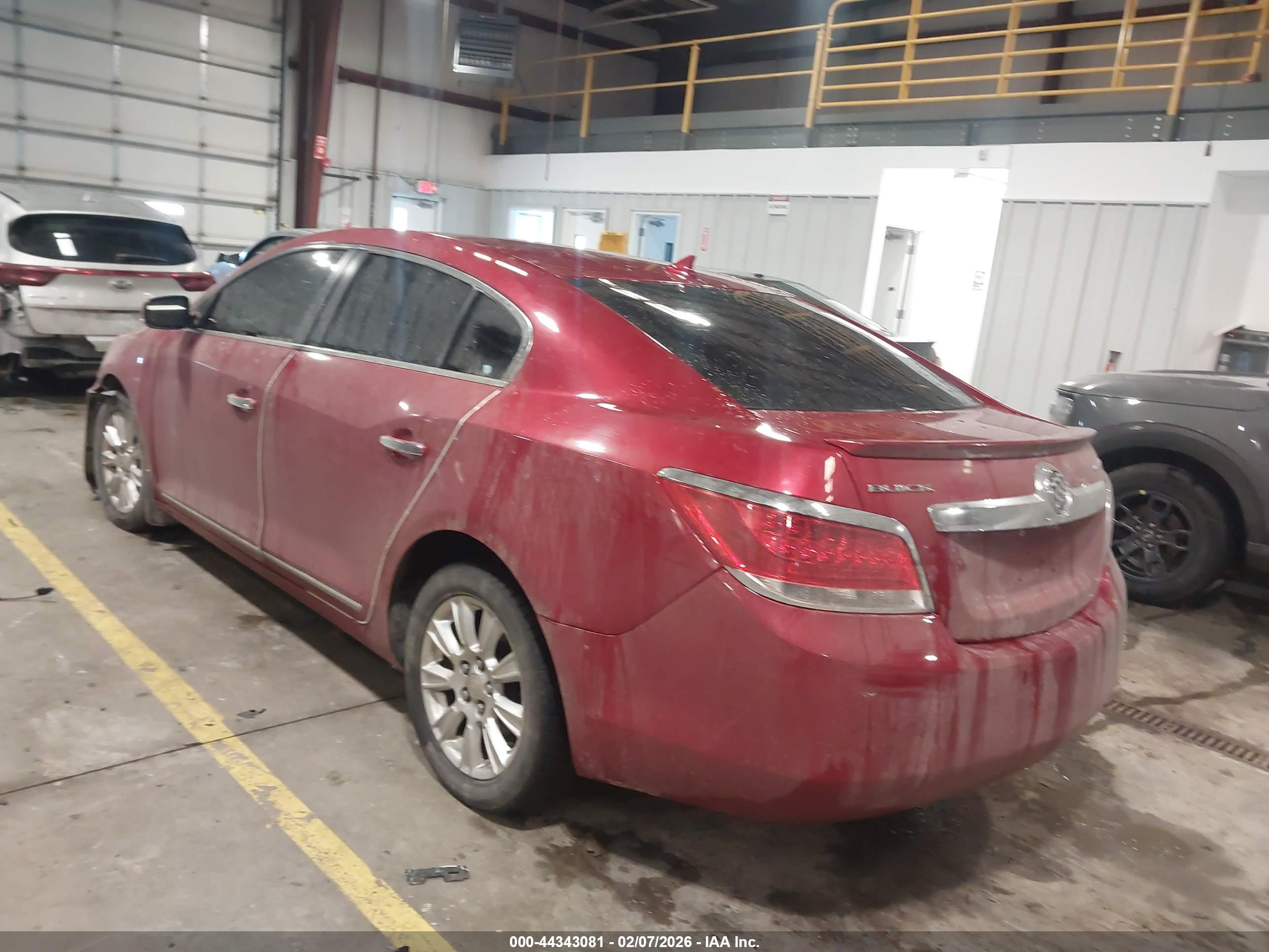 BUICK LACROSSE image 3