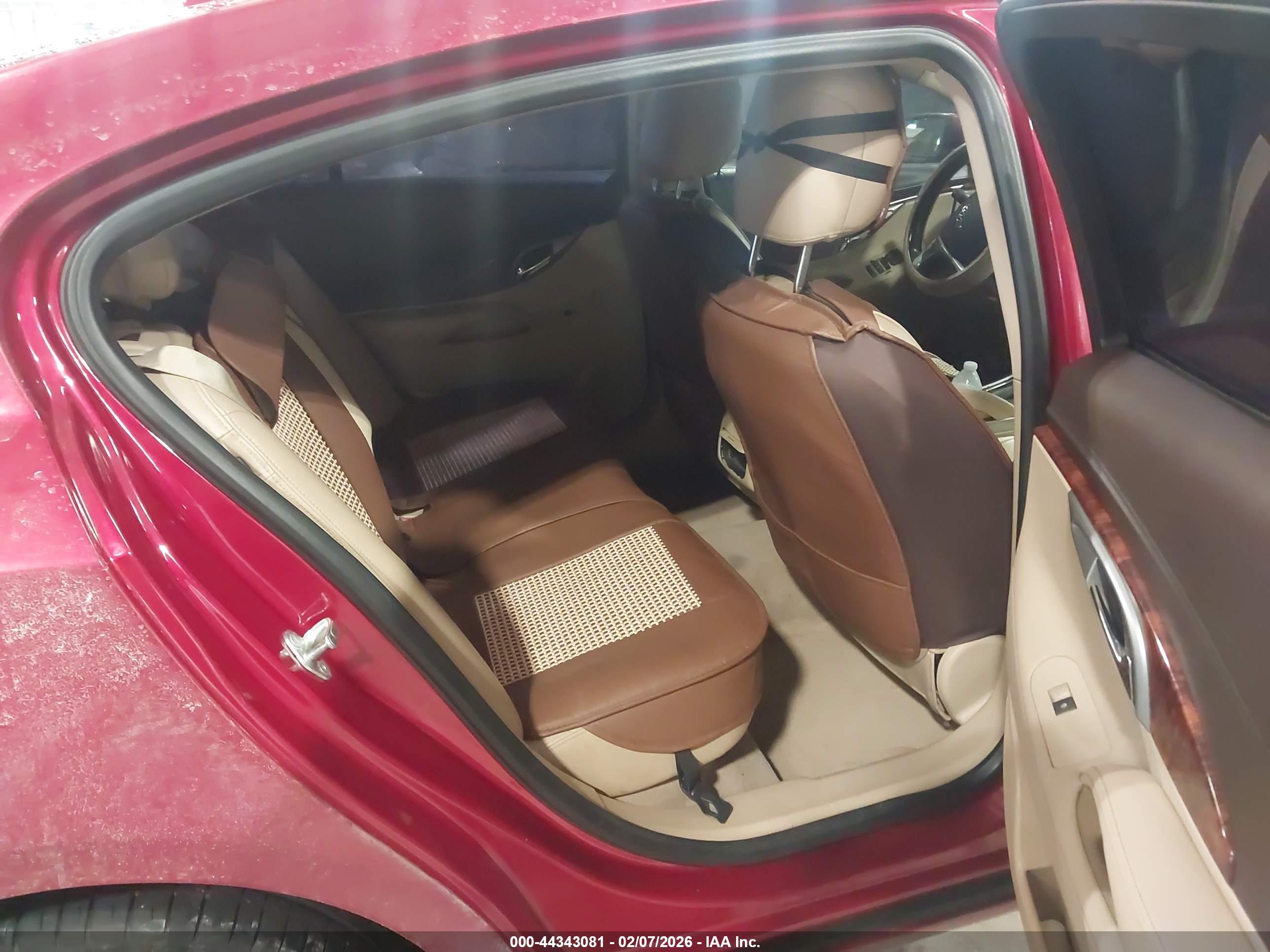 BUICK LACROSSE image 8
