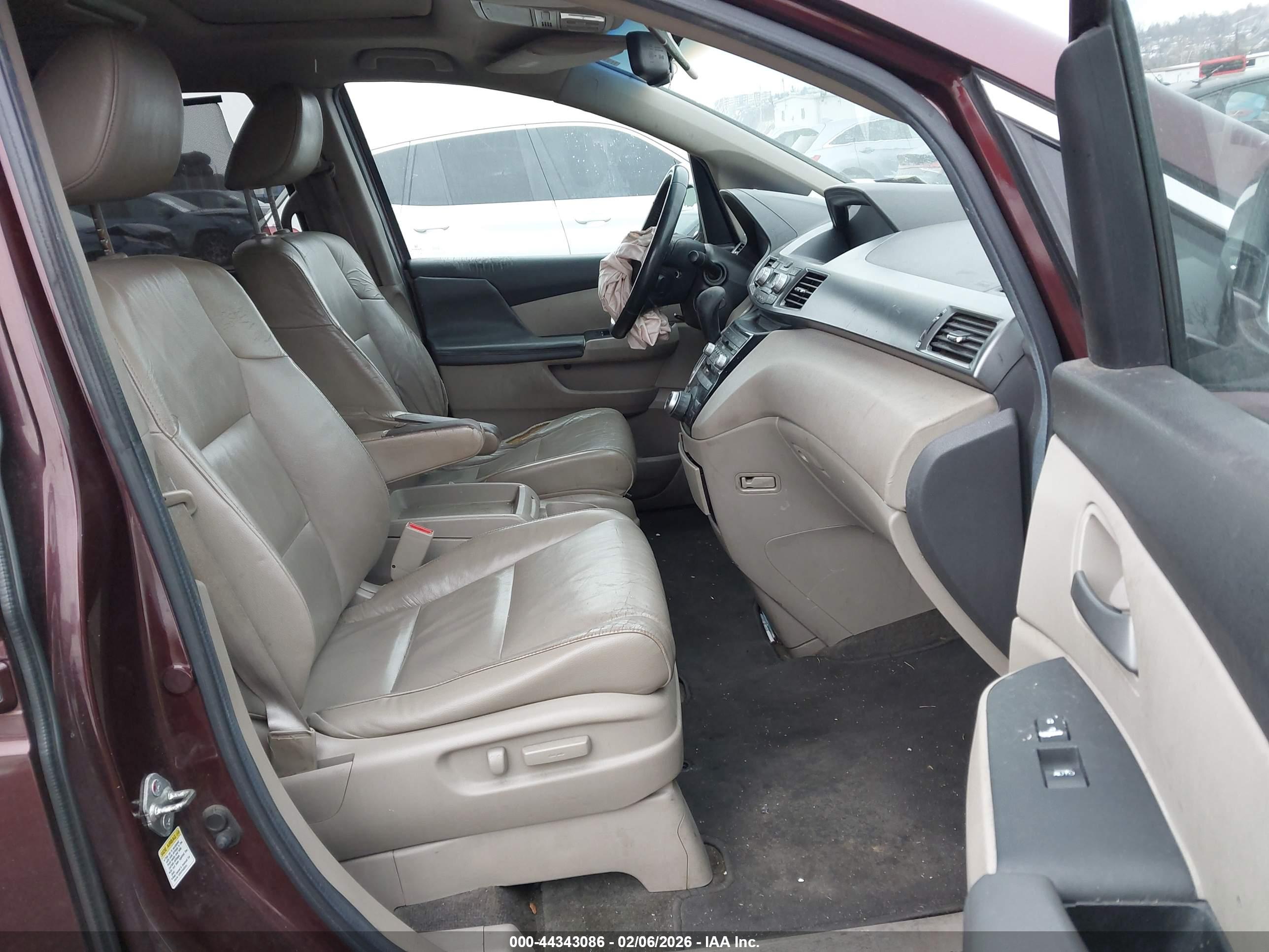 HONDA ODYSSEY image 5