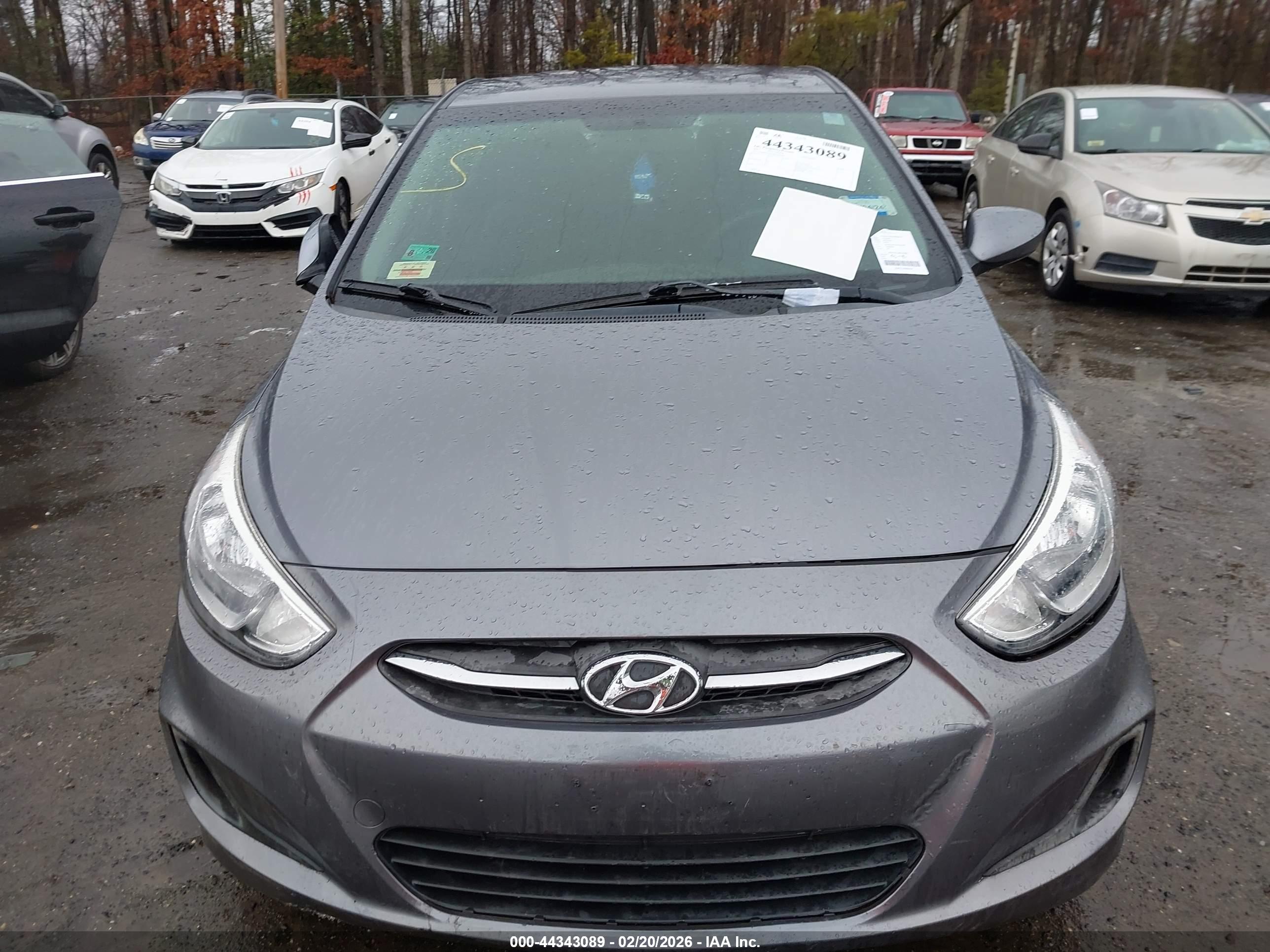 HYUNDAI ACCENT image 10