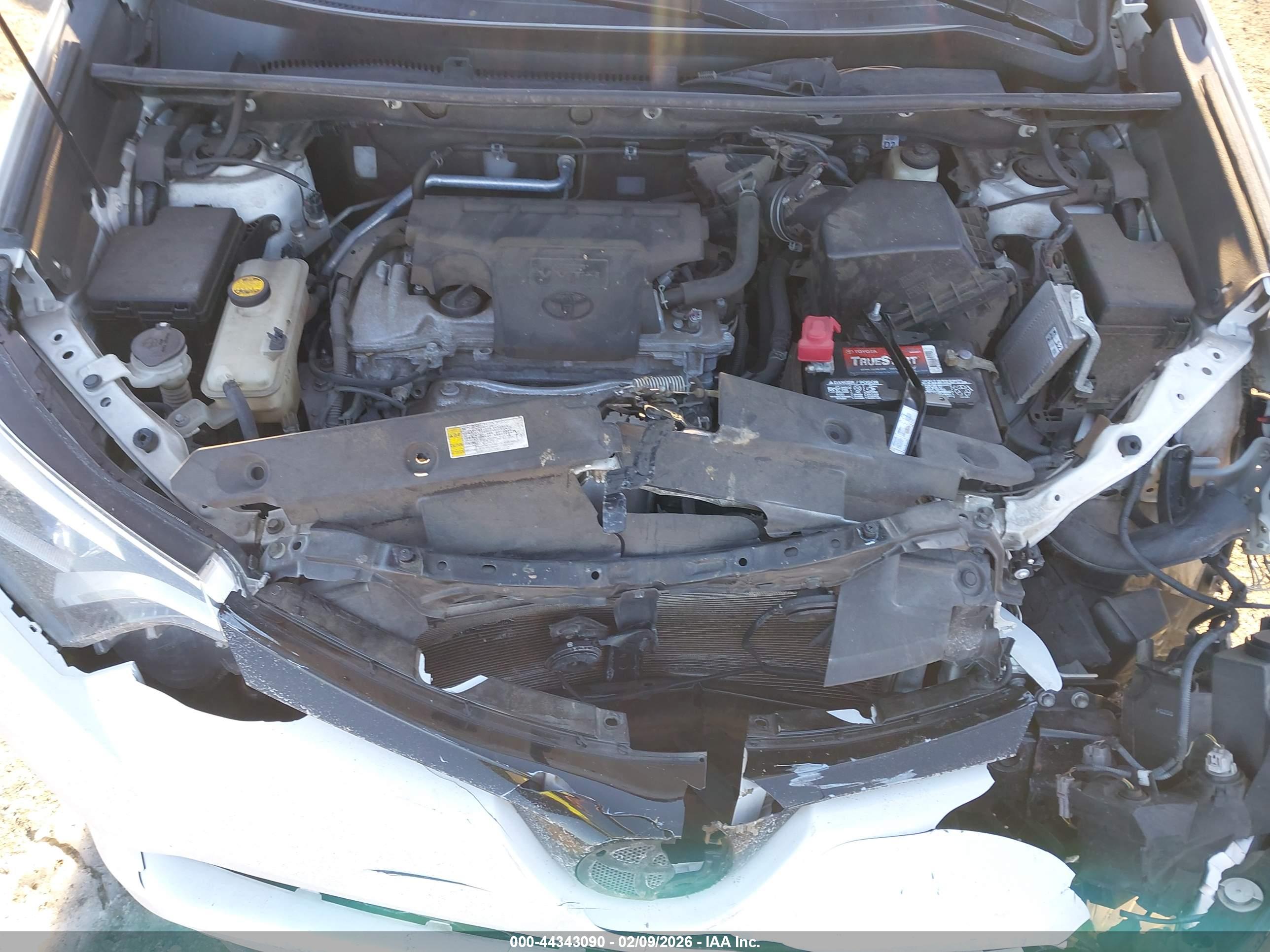 TOYOTA RAV4 image 10