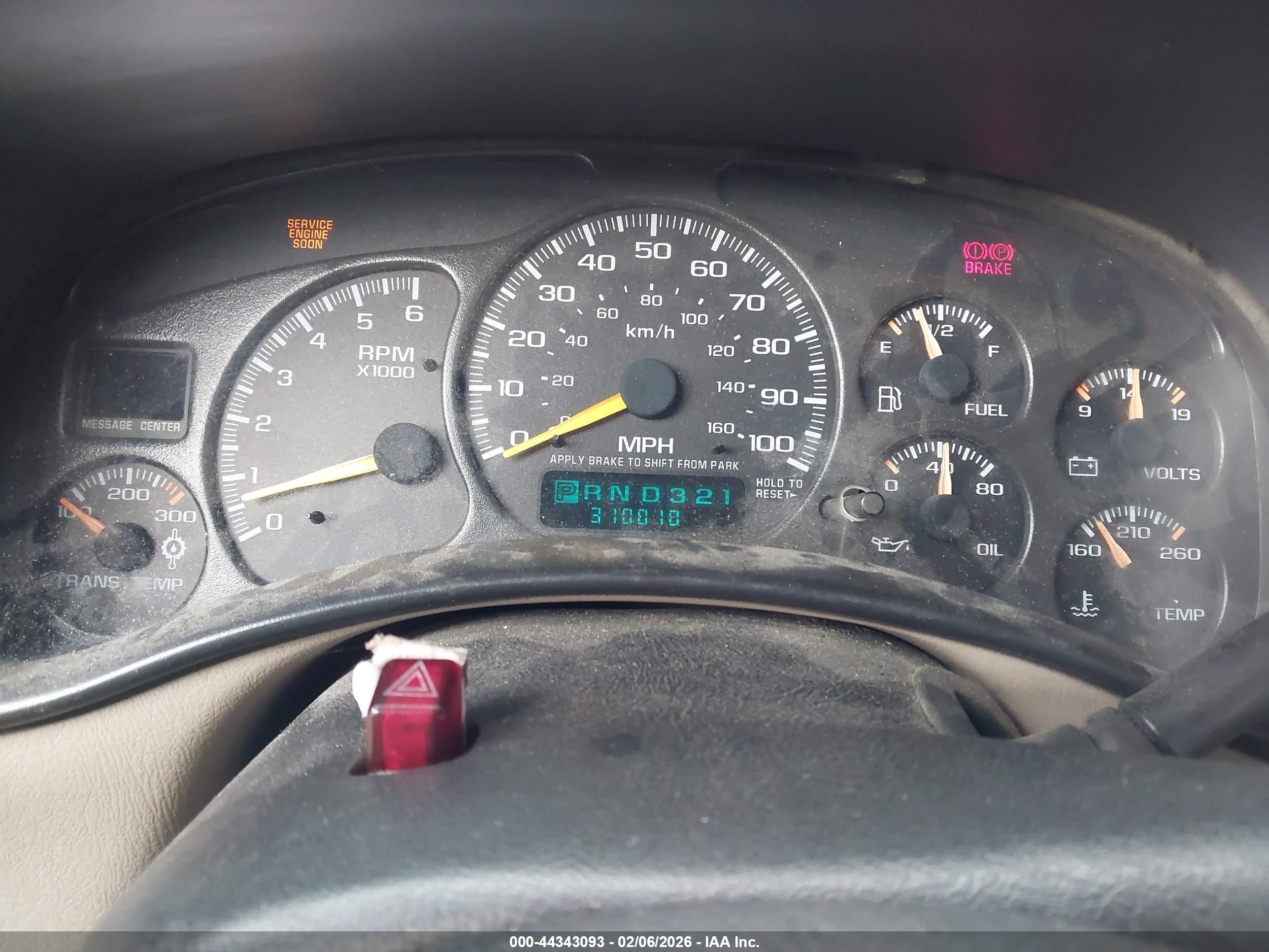 CHEVROLET SILVERADO image 7