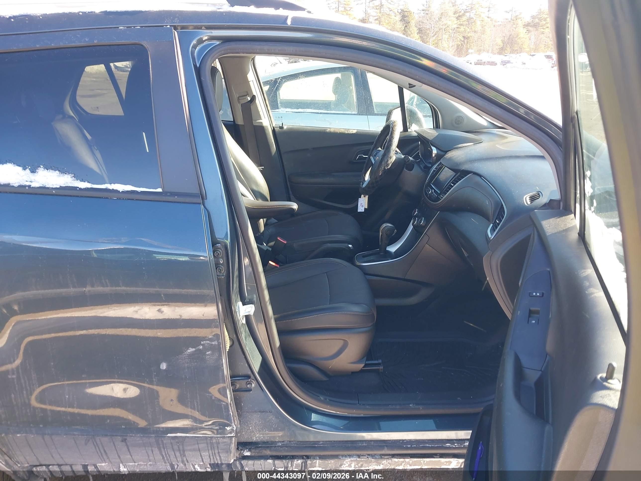 CHEVROLET TRAX image 5