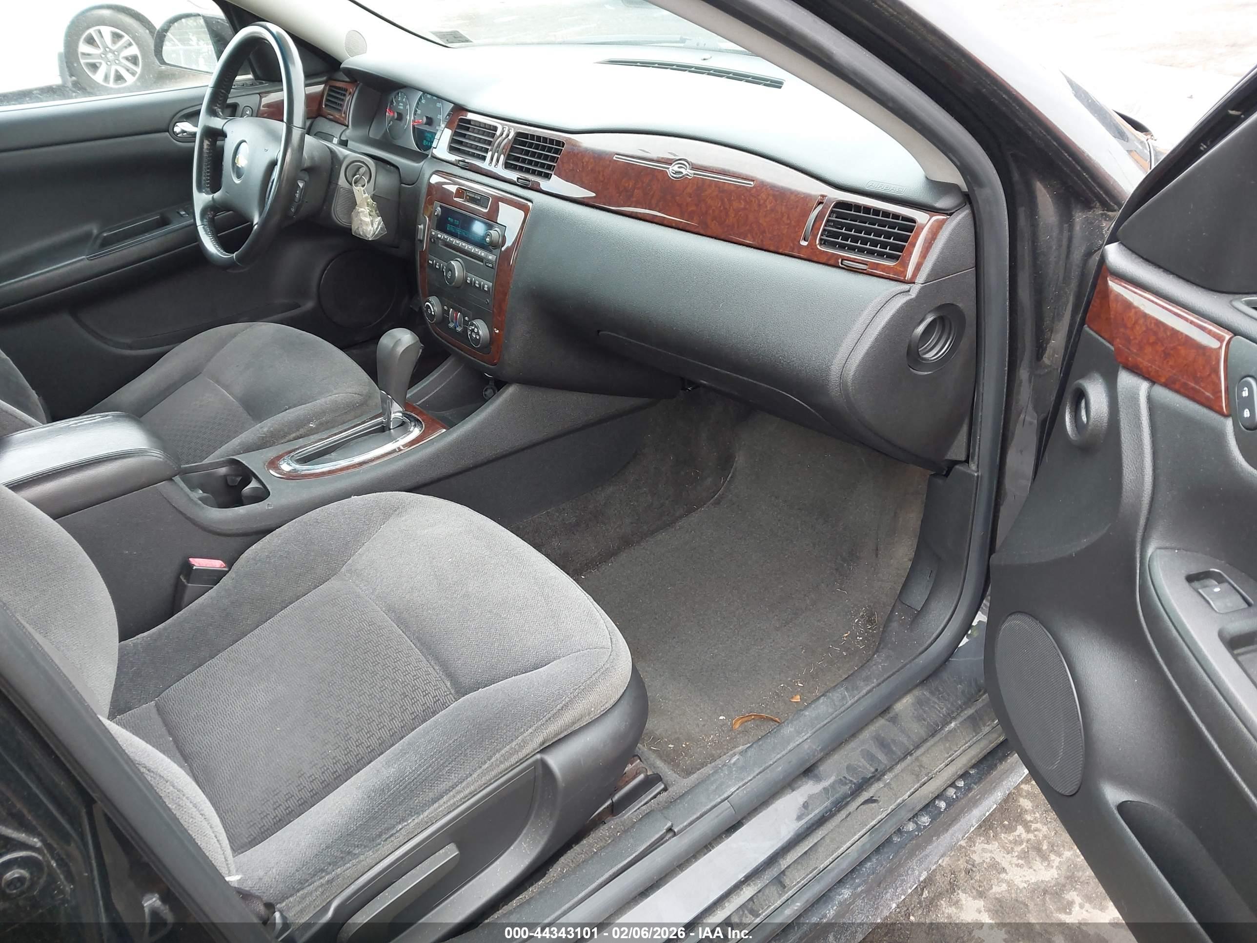 CHEVROLET IMPALA image 5