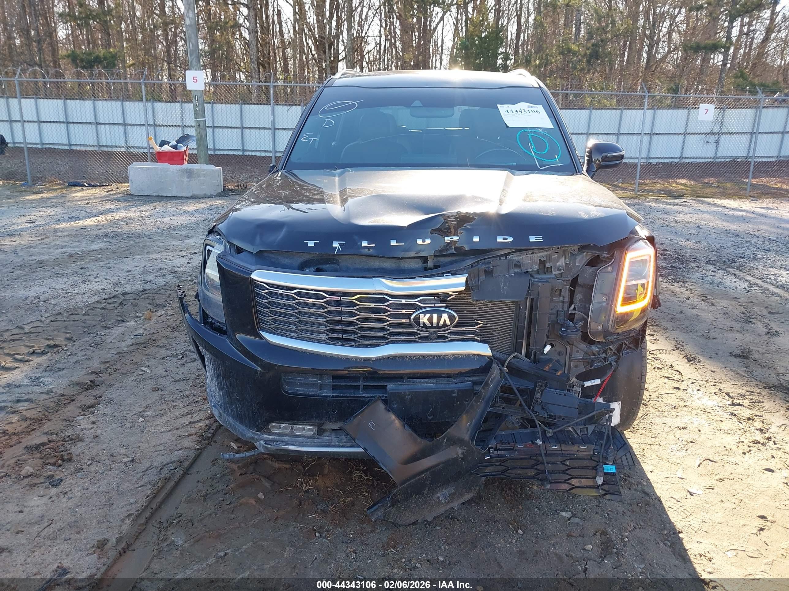 KIA TELLURIDE image 6
