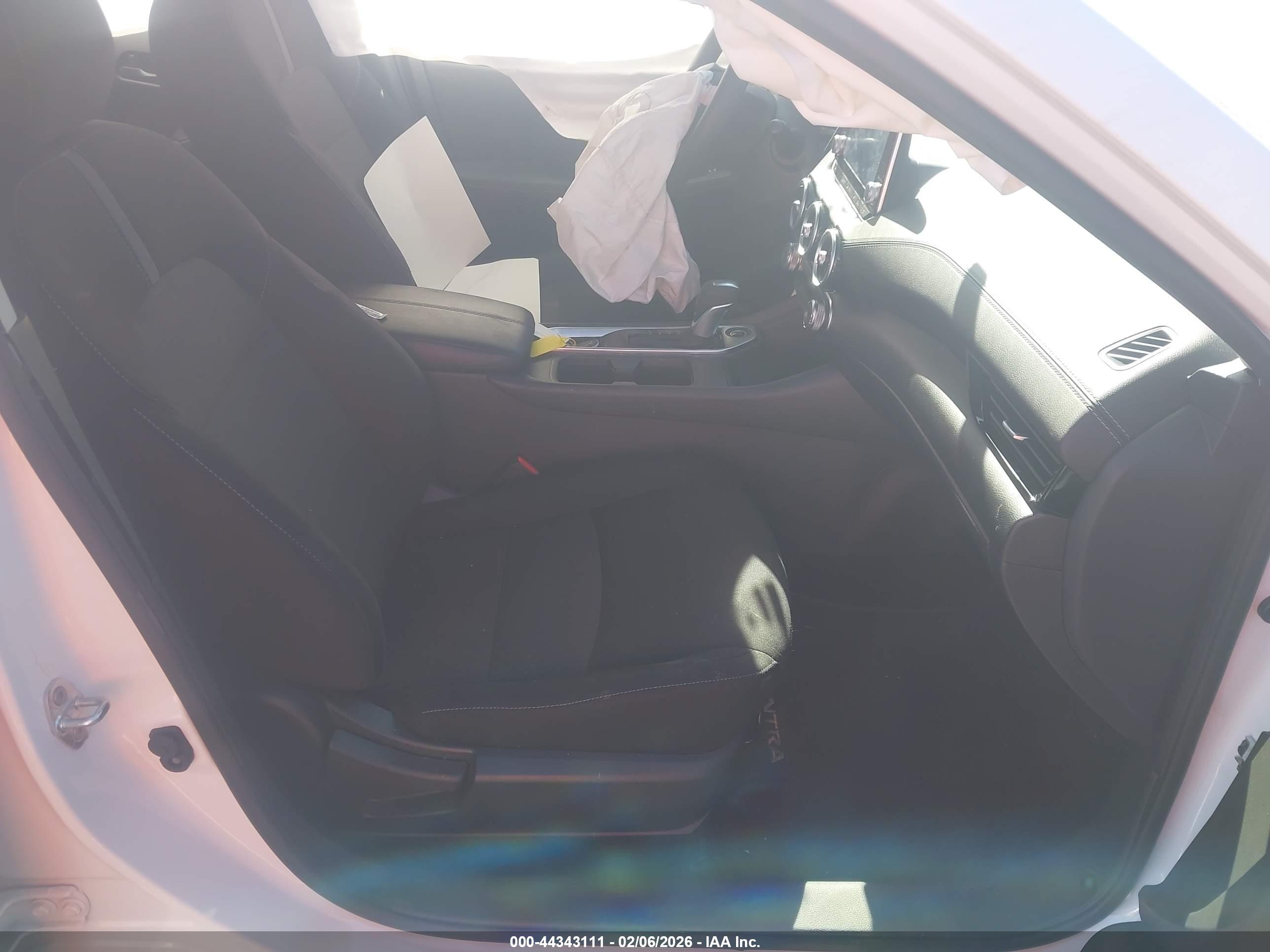 NISSAN SENTRA image 5