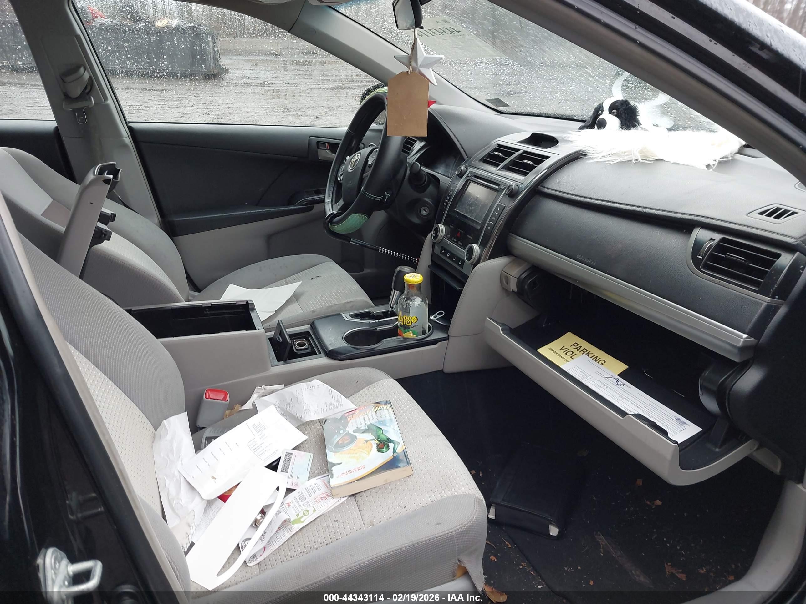 TOYOTA CAMRY image 5