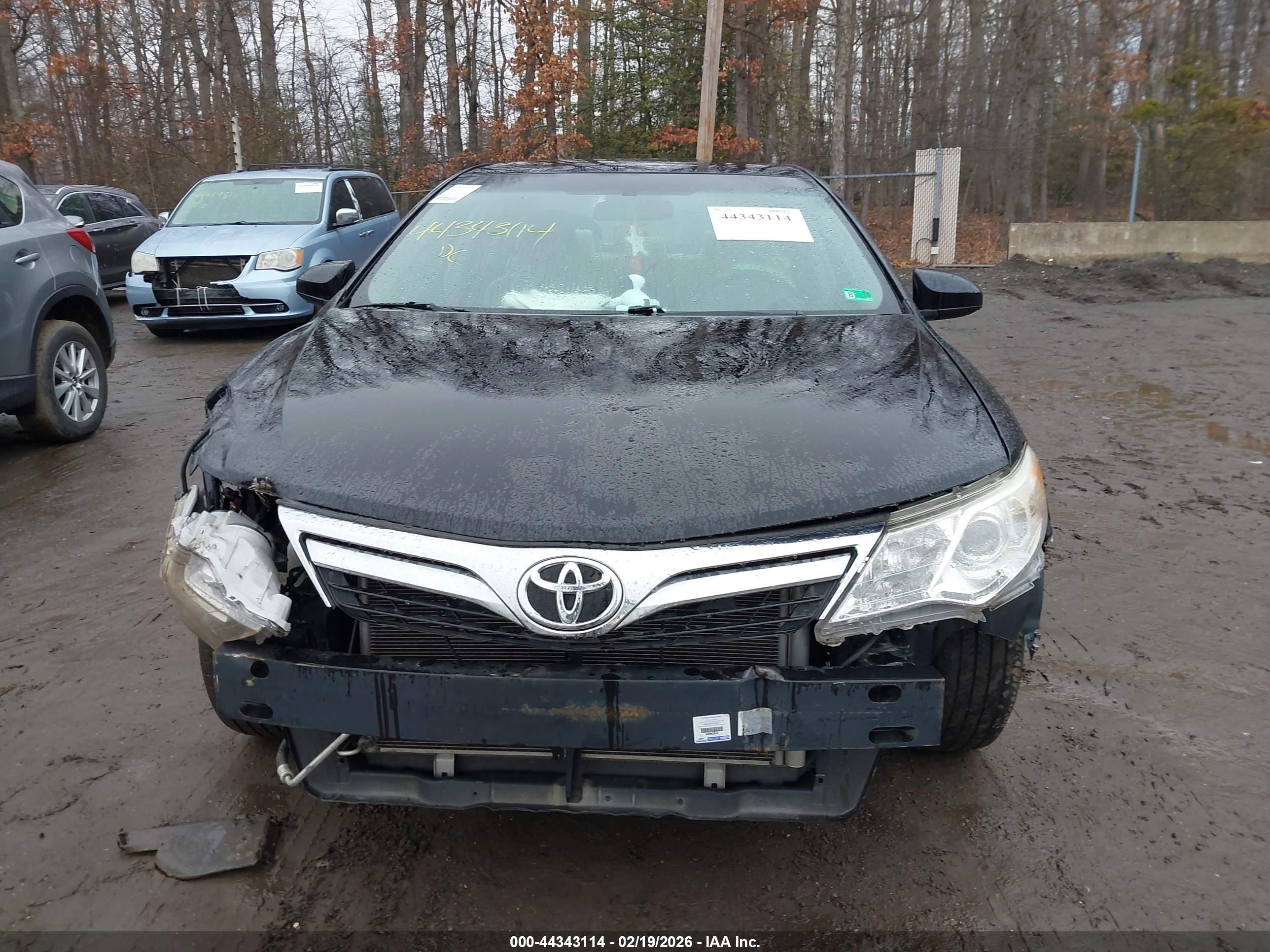 TOYOTA CAMRY image 6