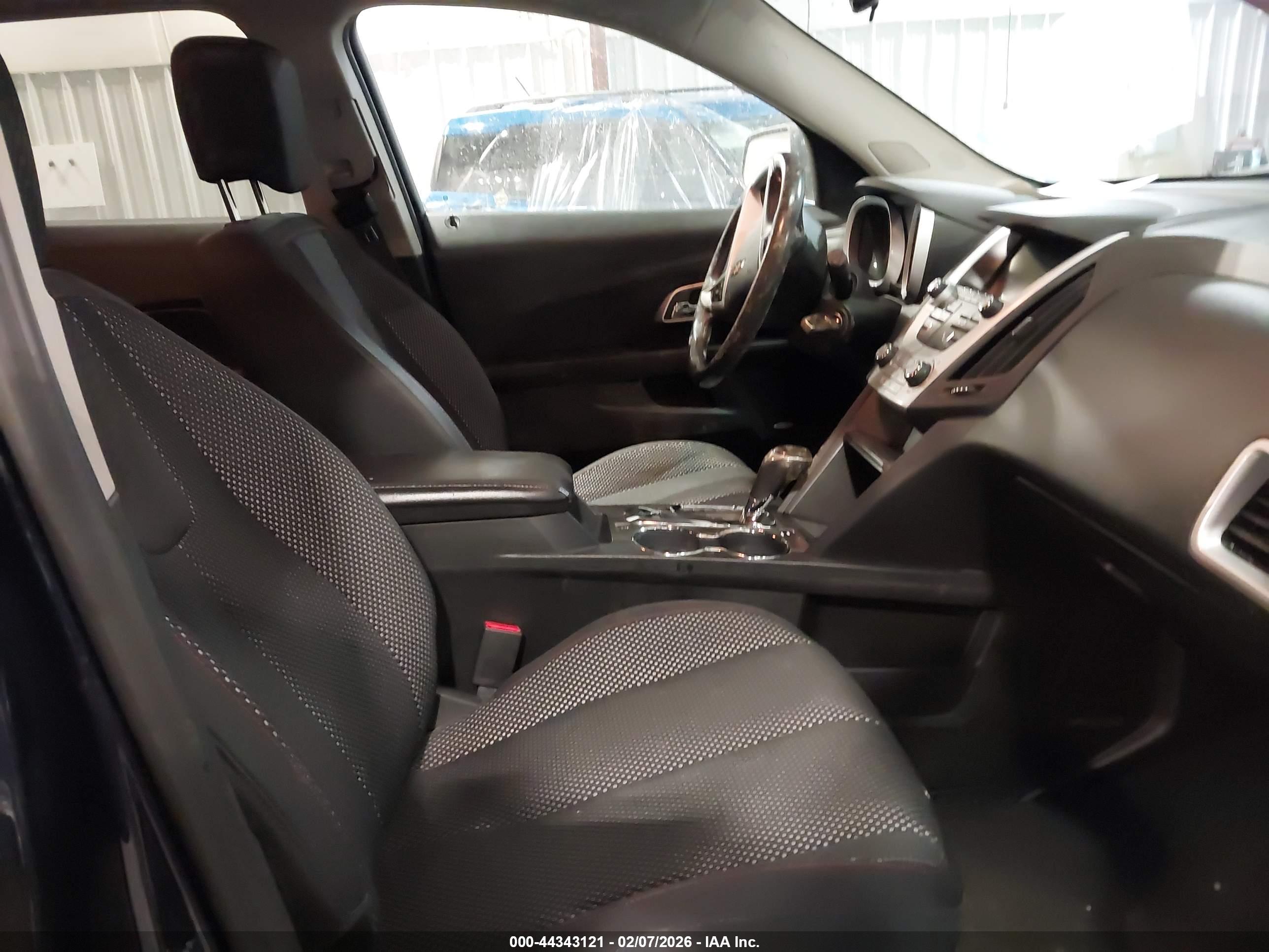 CHEVROLET EQUINOX image 5