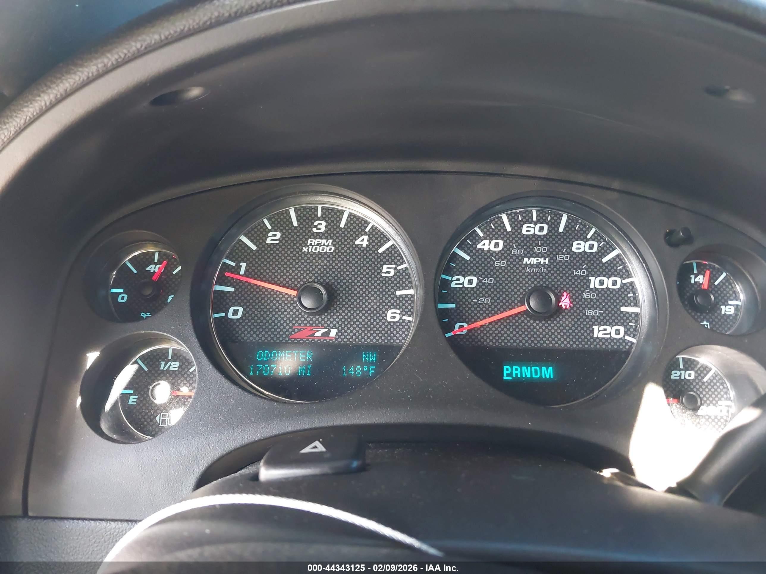CHEVROLET SILVERADO image 7