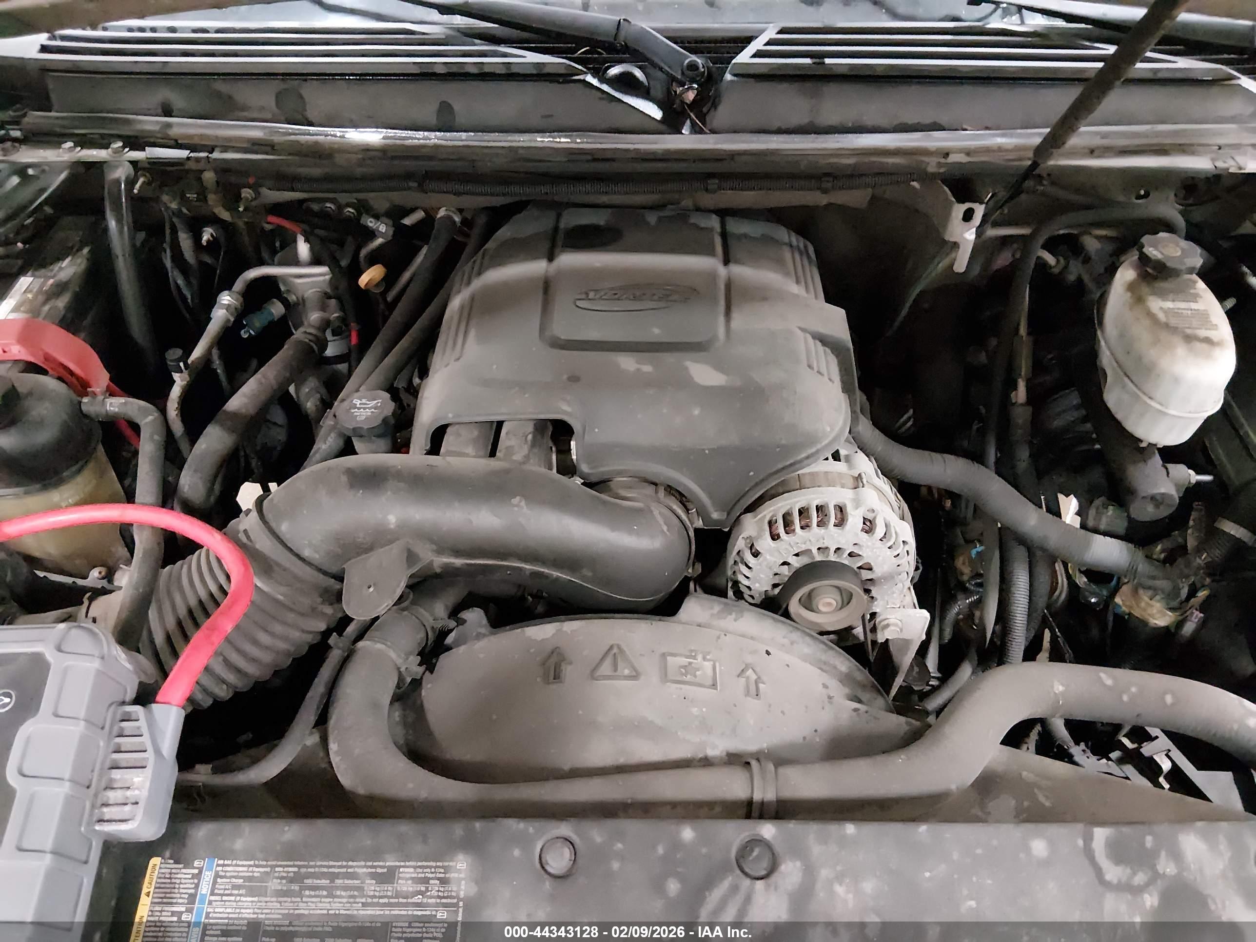CHEVROLET SUBURBAN image 10