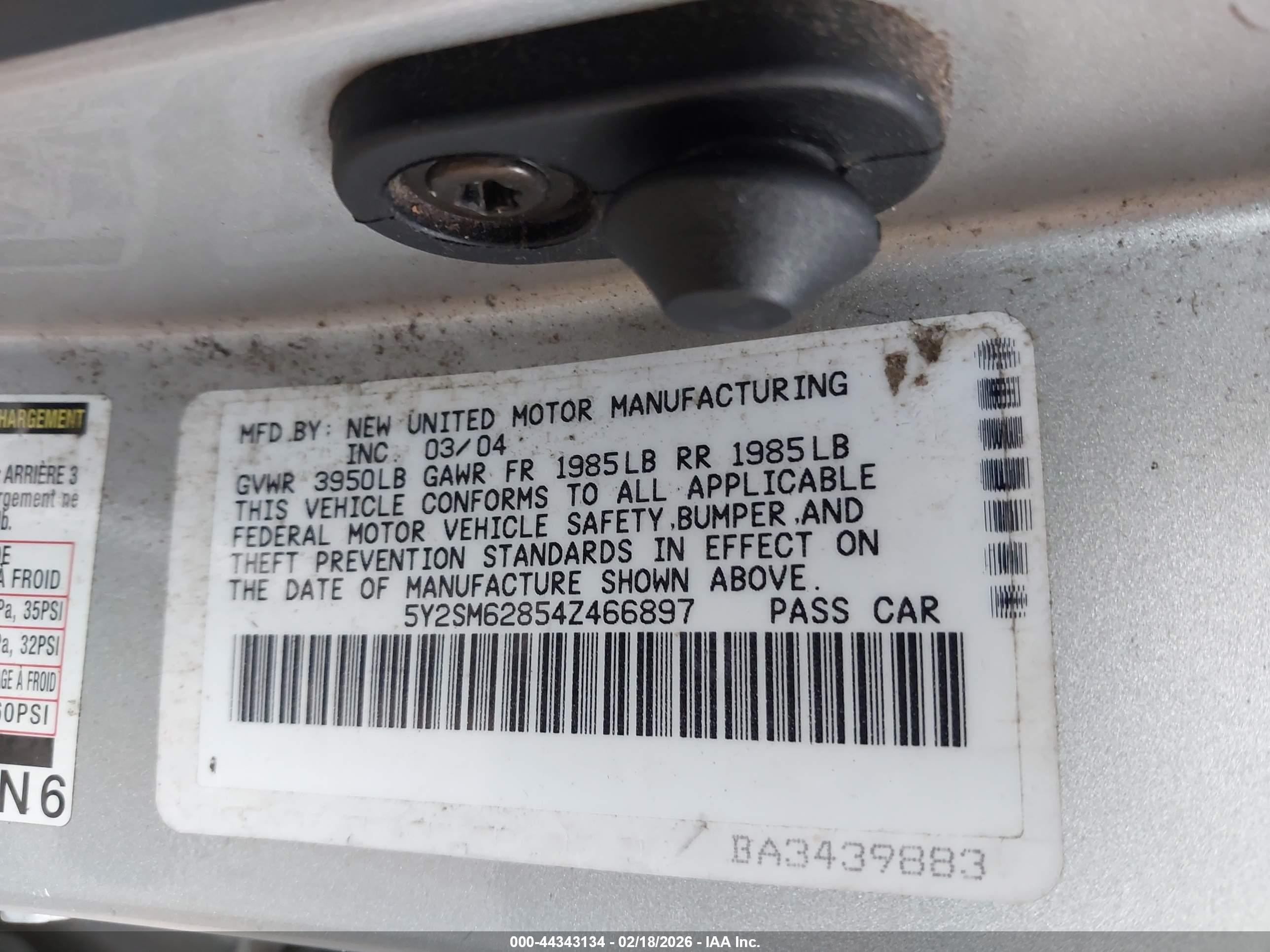 PONTIAC VIBE image 9