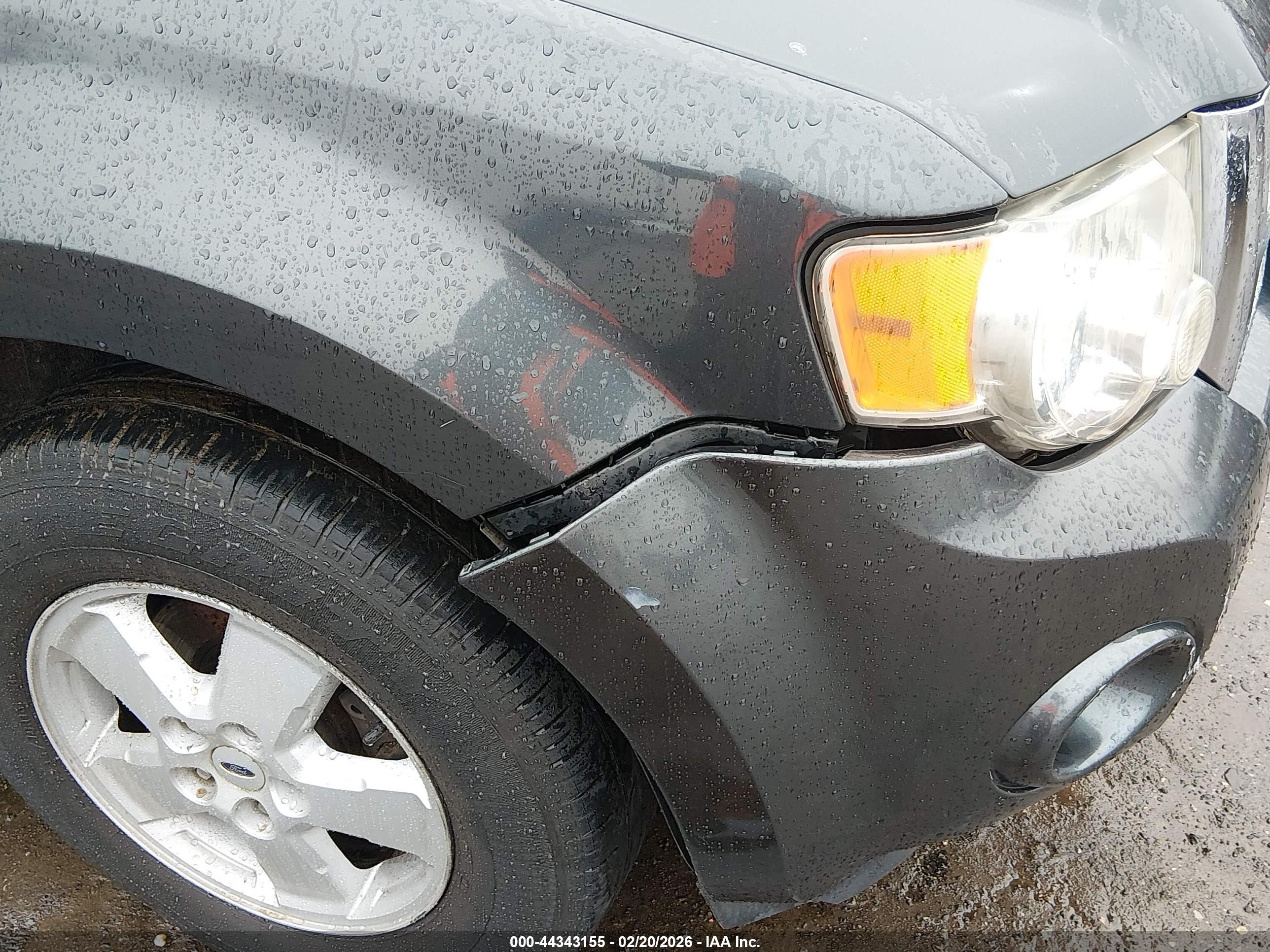 FORD ESCAPE image 6