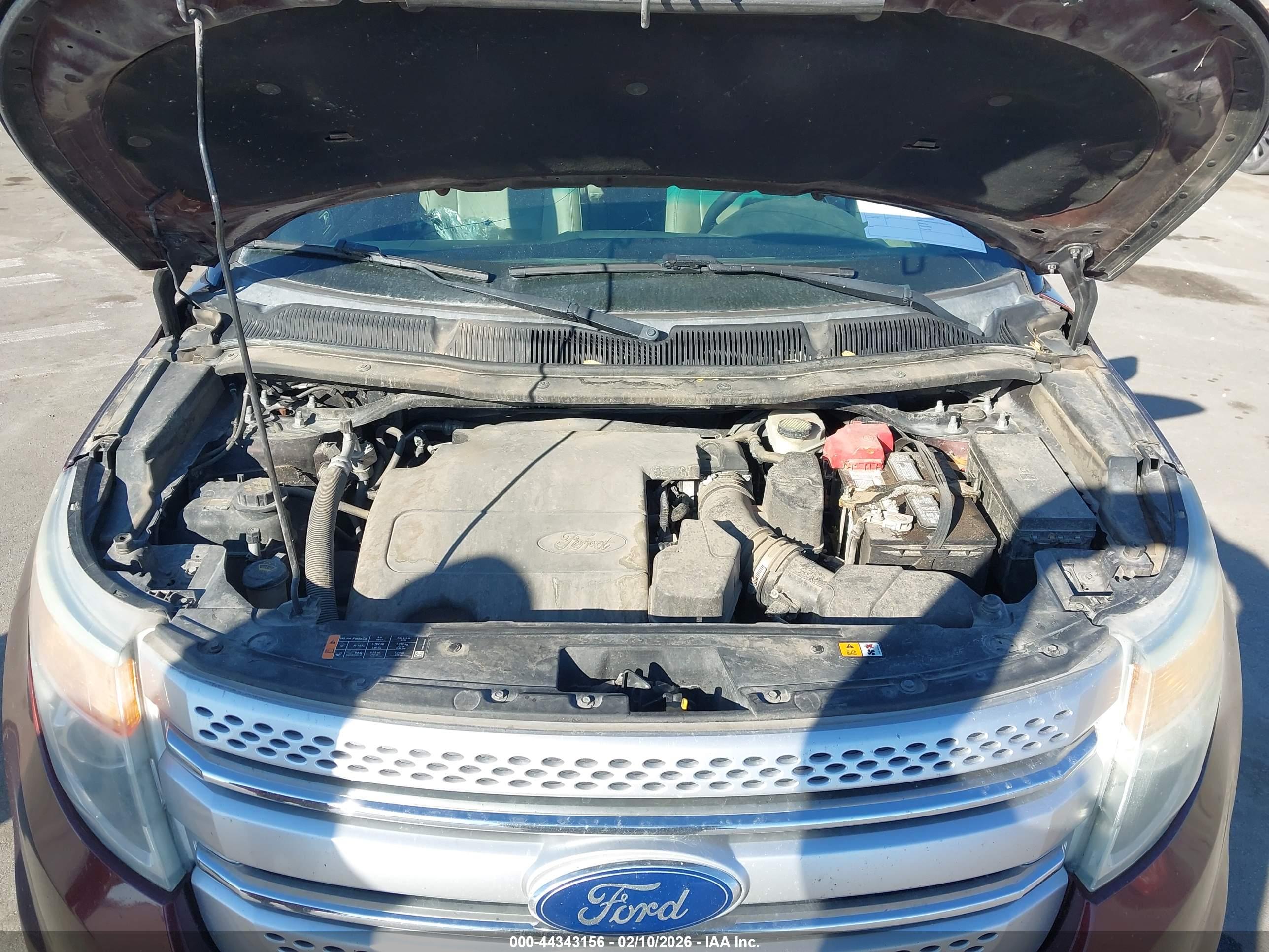 FORD EXPLORER image 10