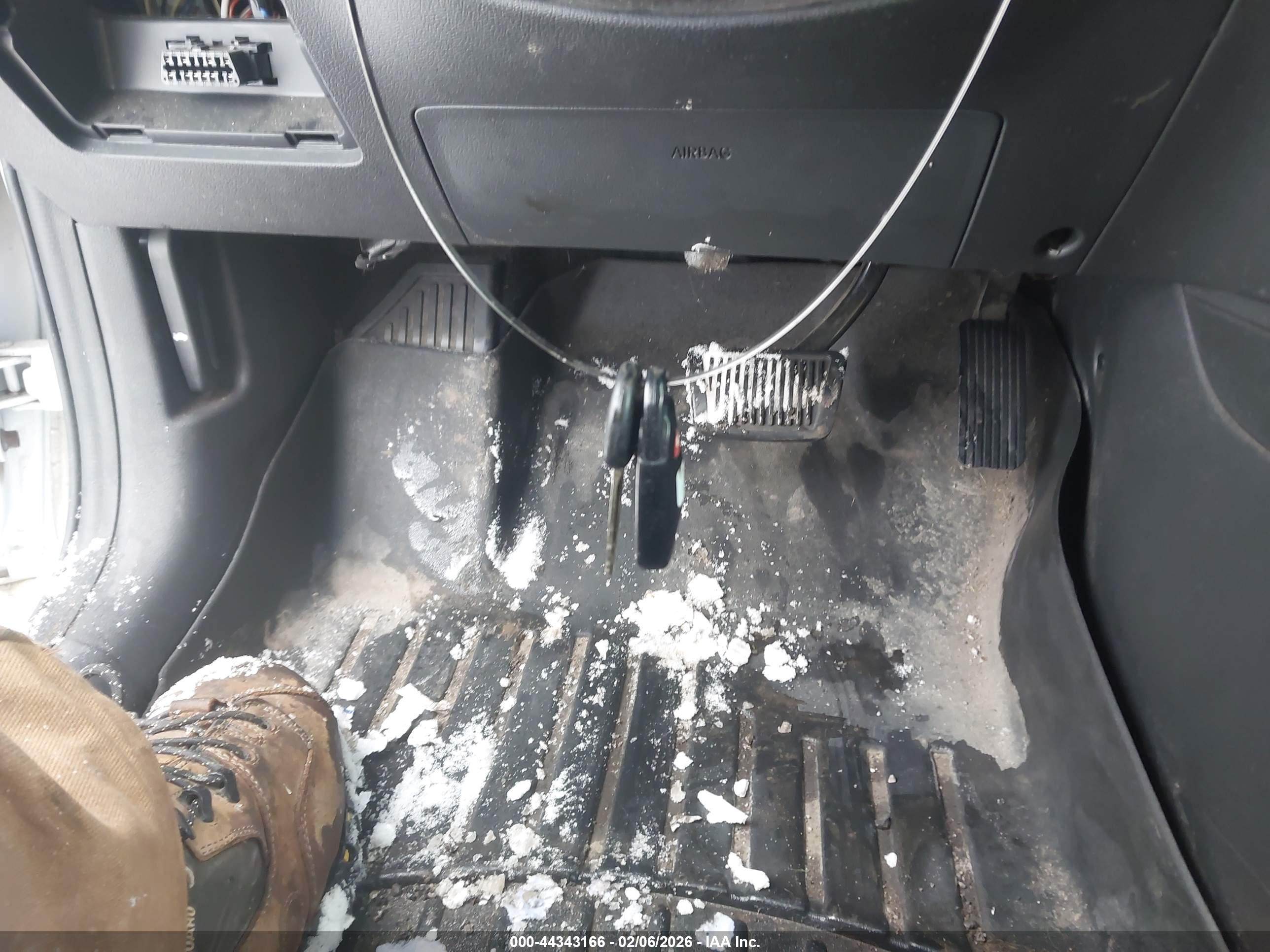 HYUNDAI ELANTRA image 11