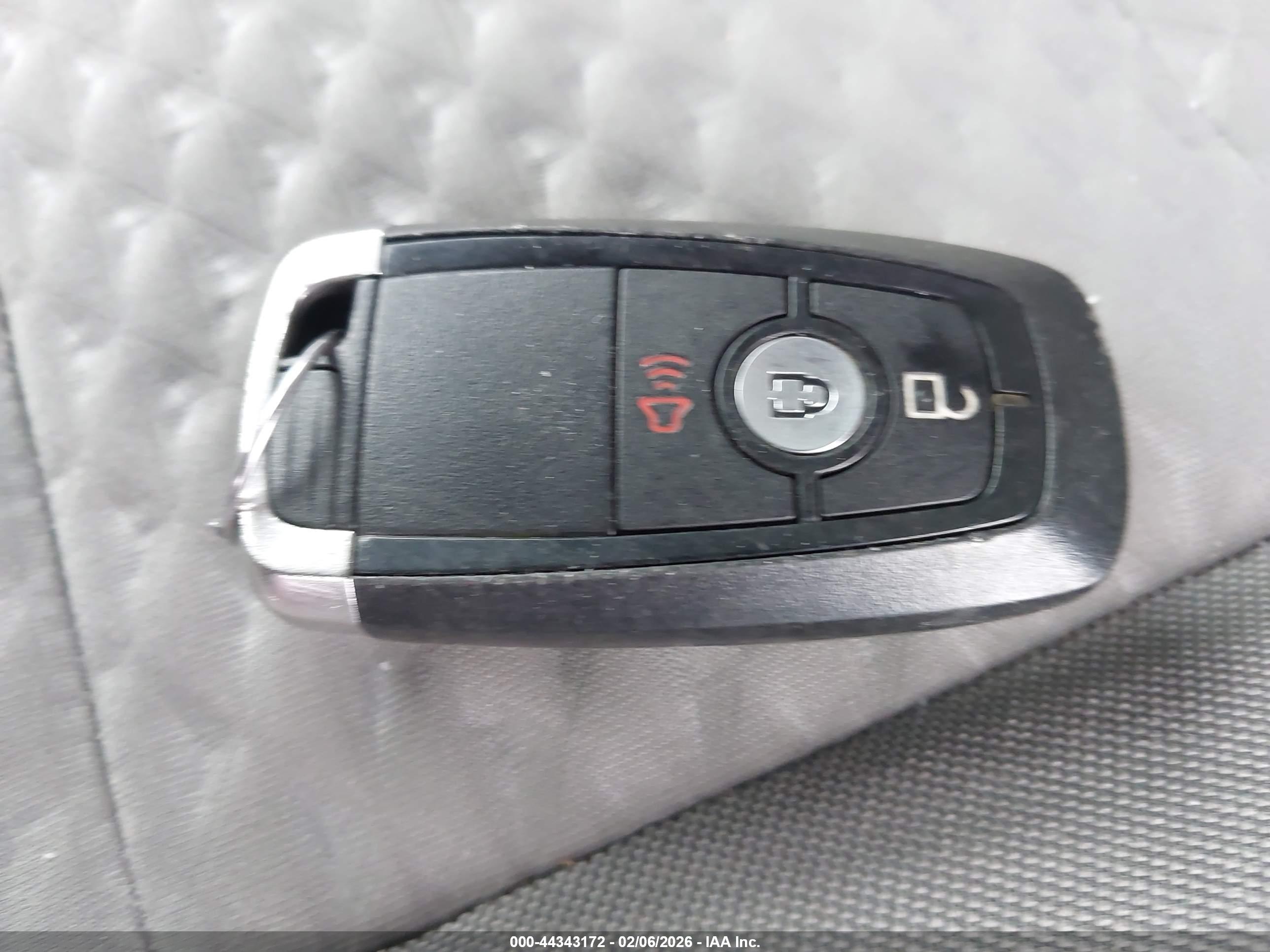 FORD ESCAPE image 11