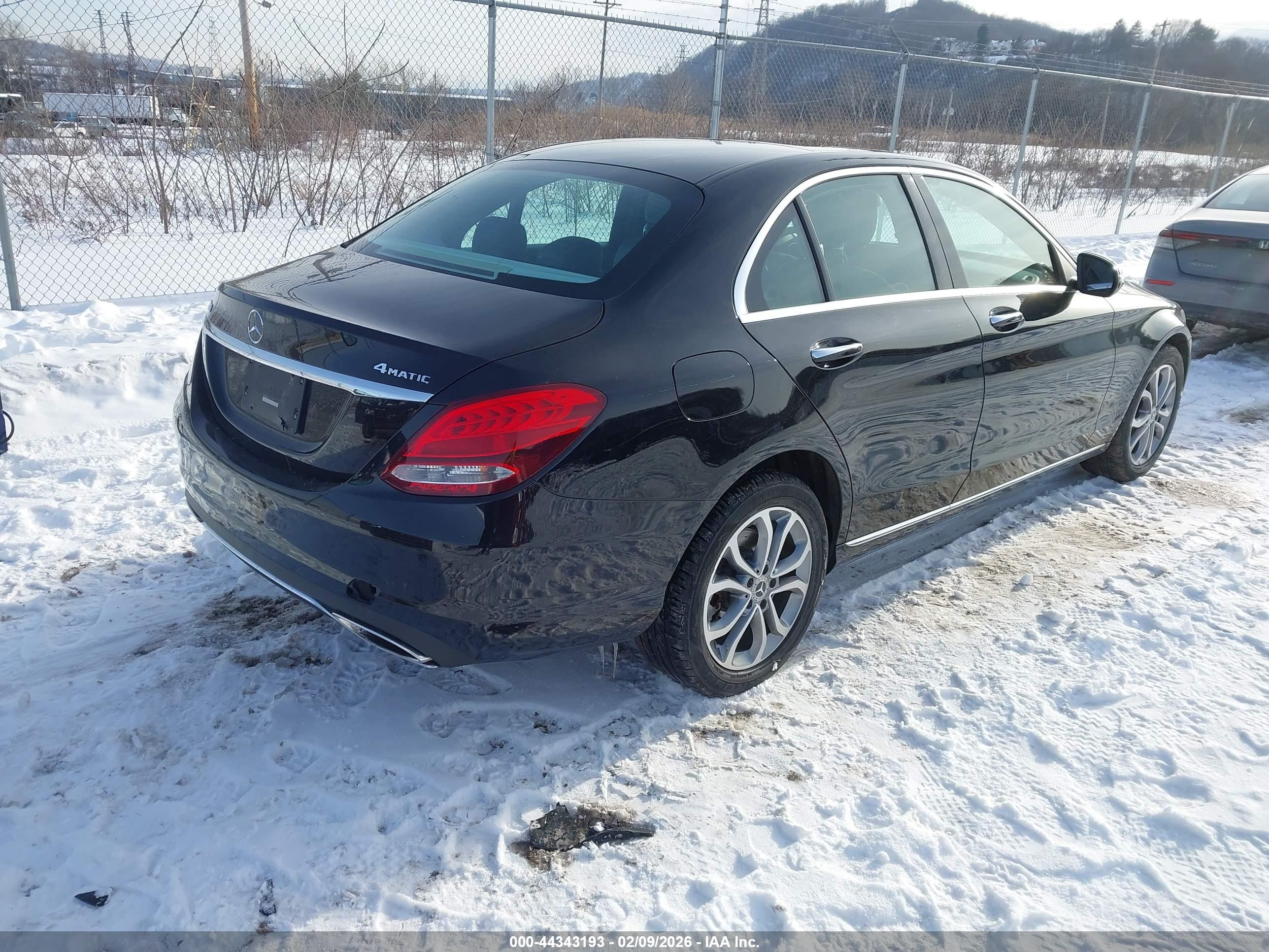MERCEDES-BENZ C image 4