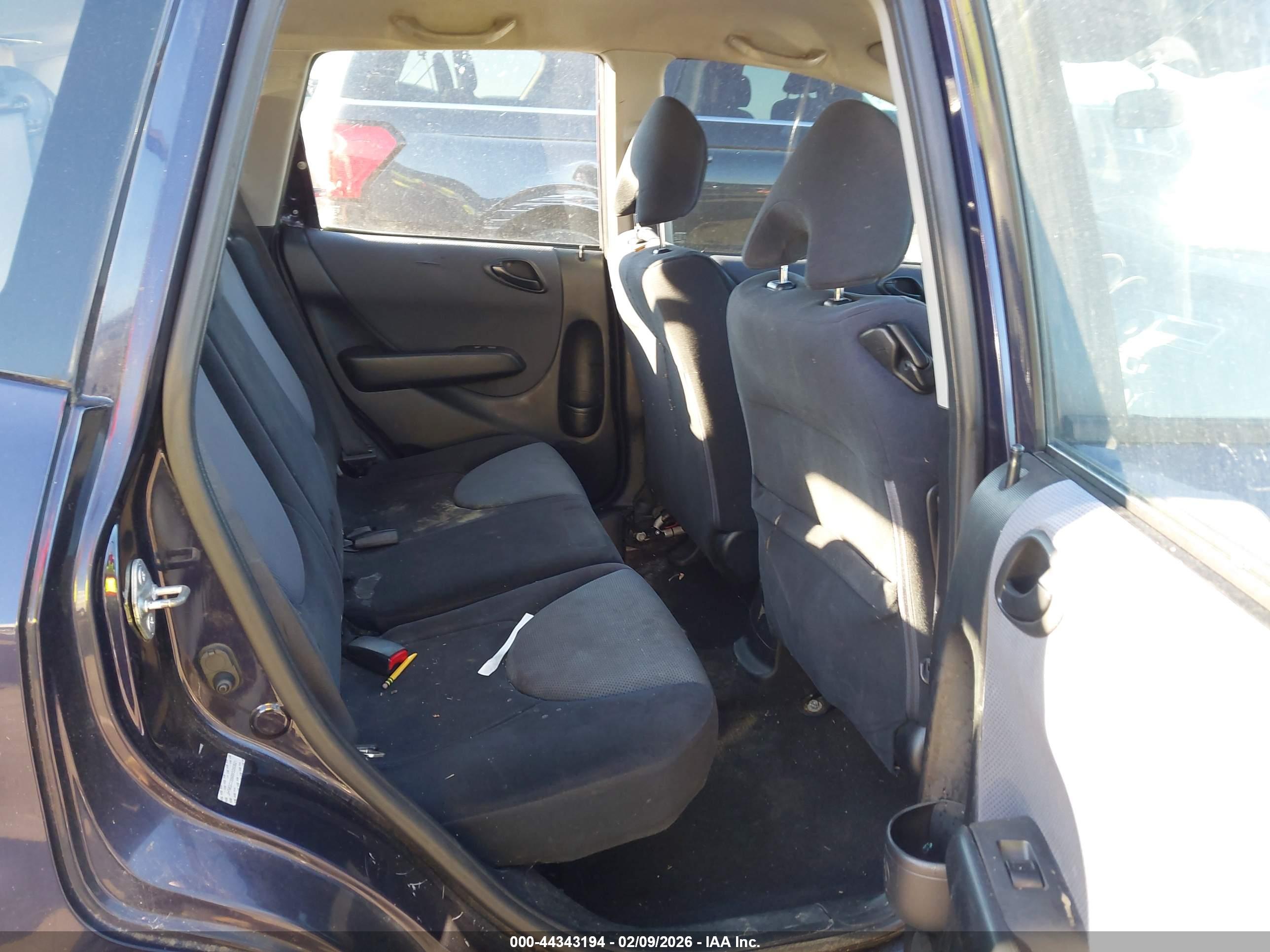 HONDA FIT image 8