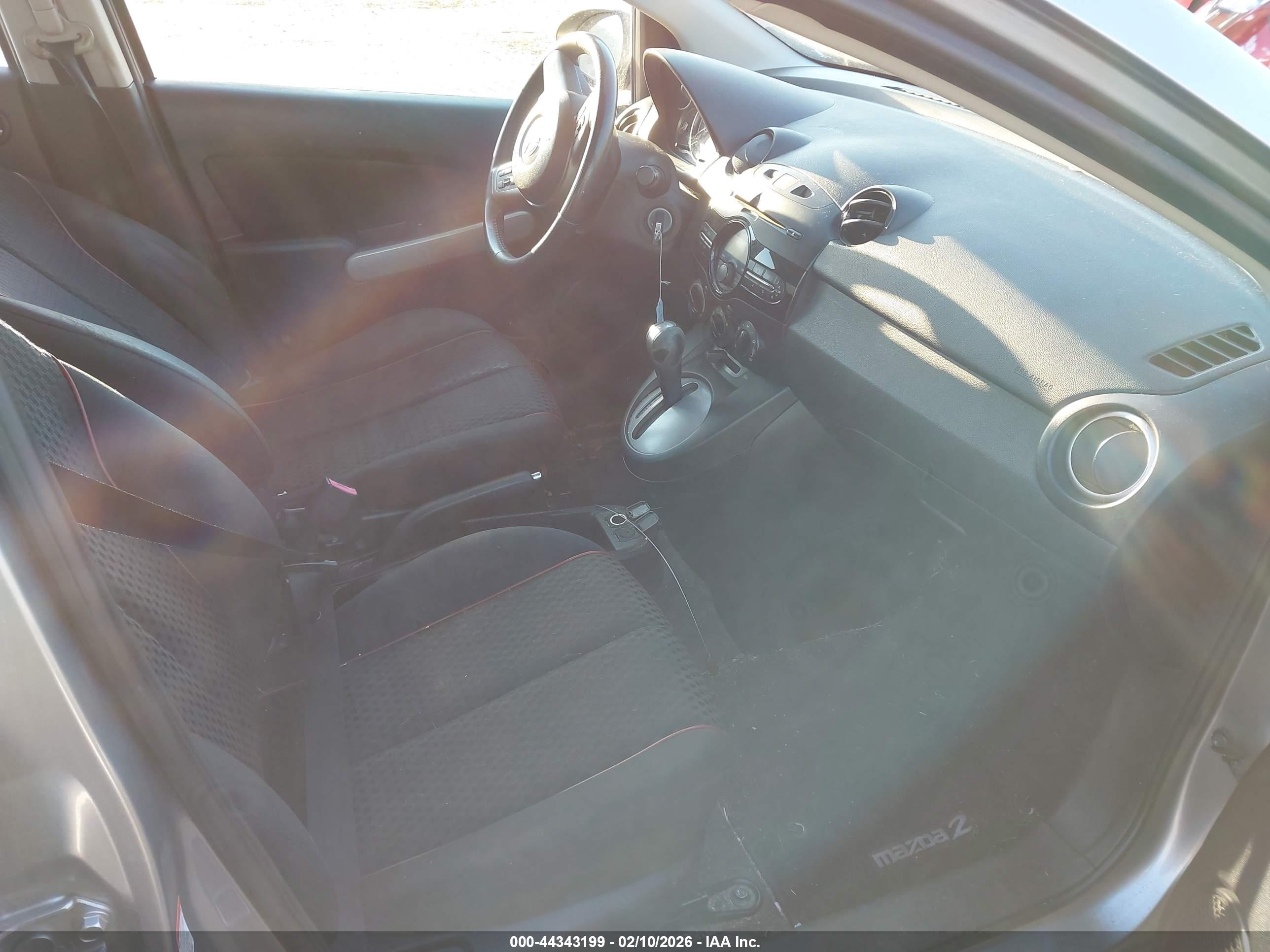 MAZDA MAZDA2 image 5