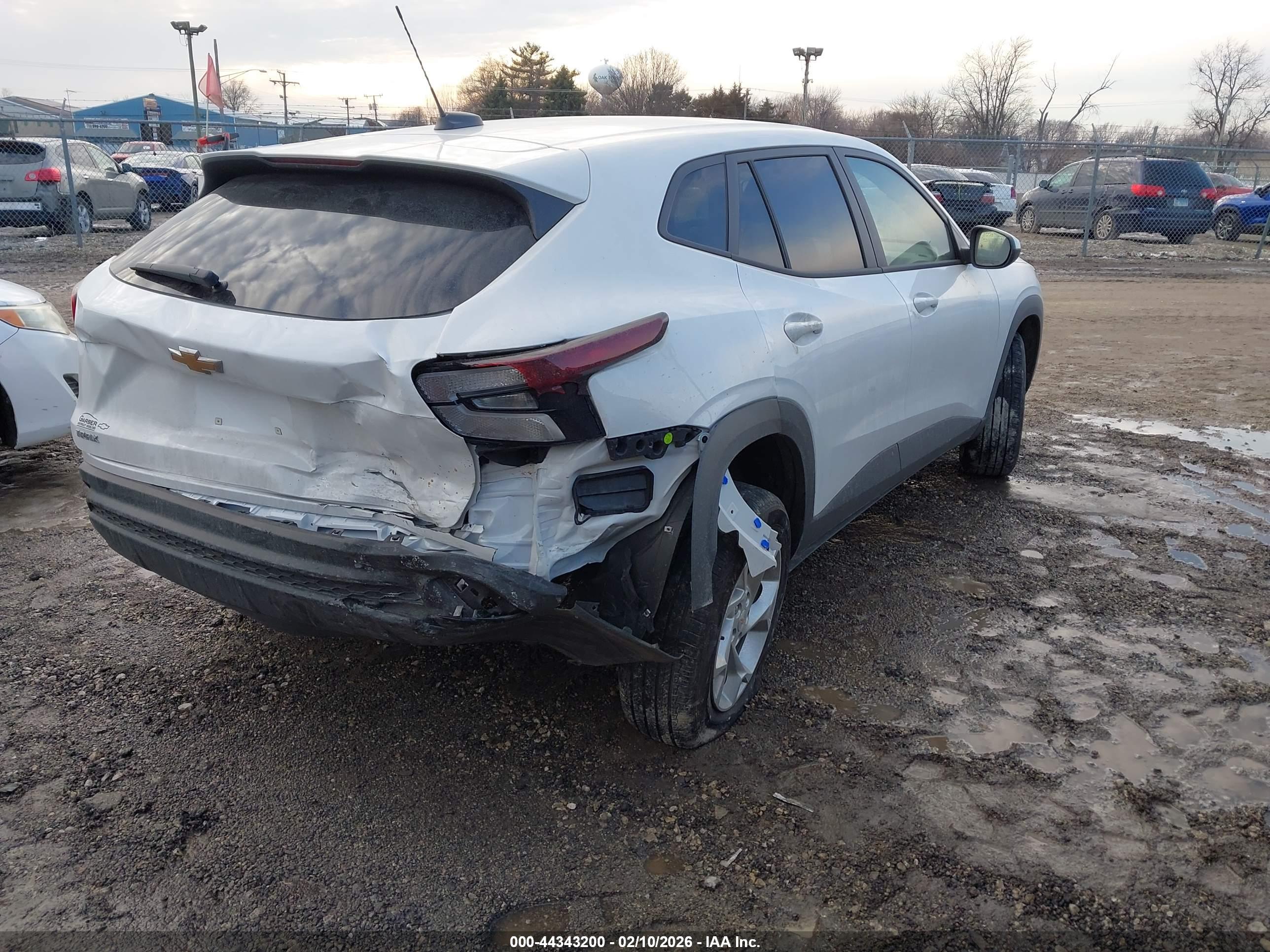 CHEVROLET TRAX image 4