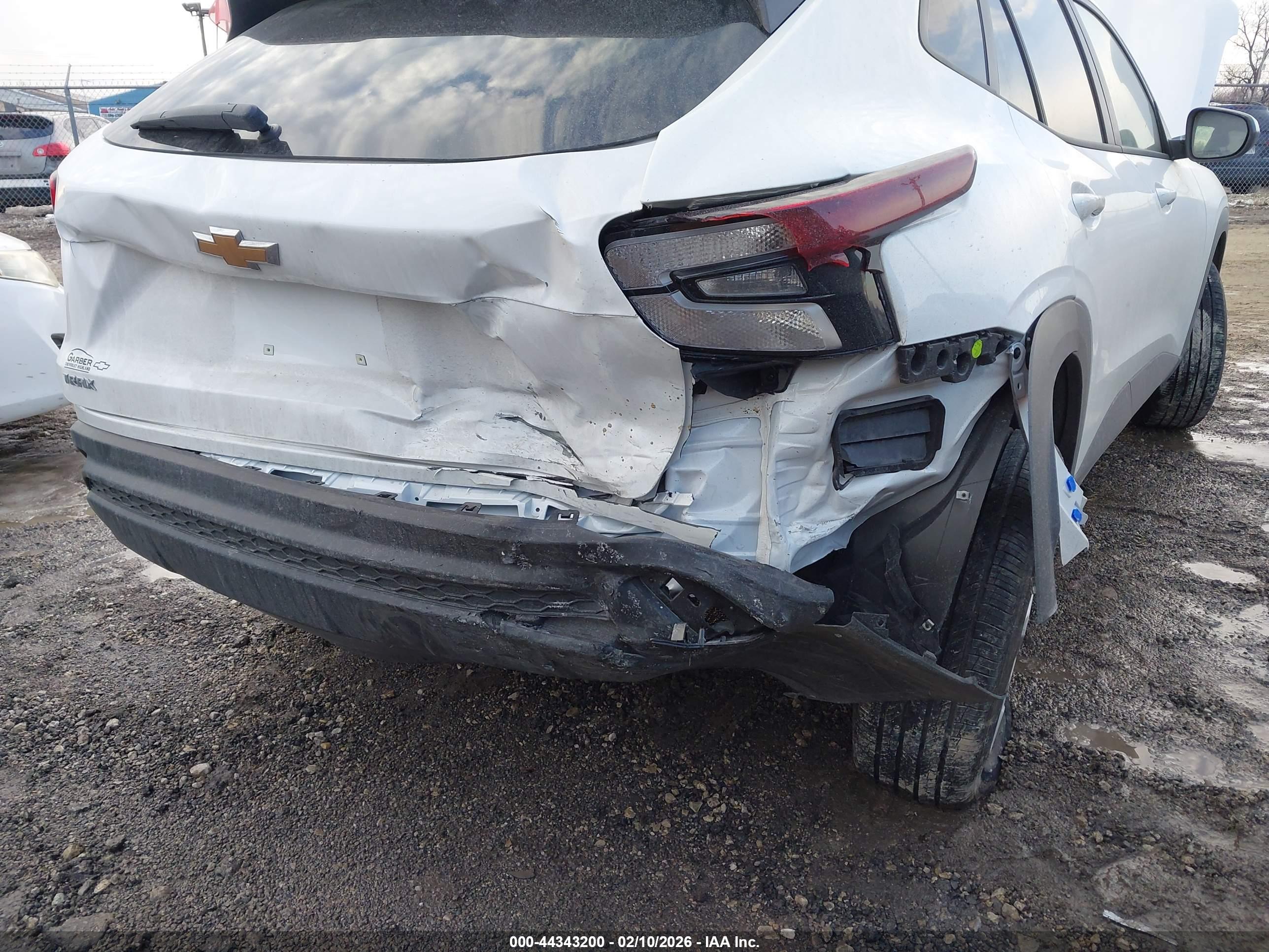 CHEVROLET TRAX image 6
