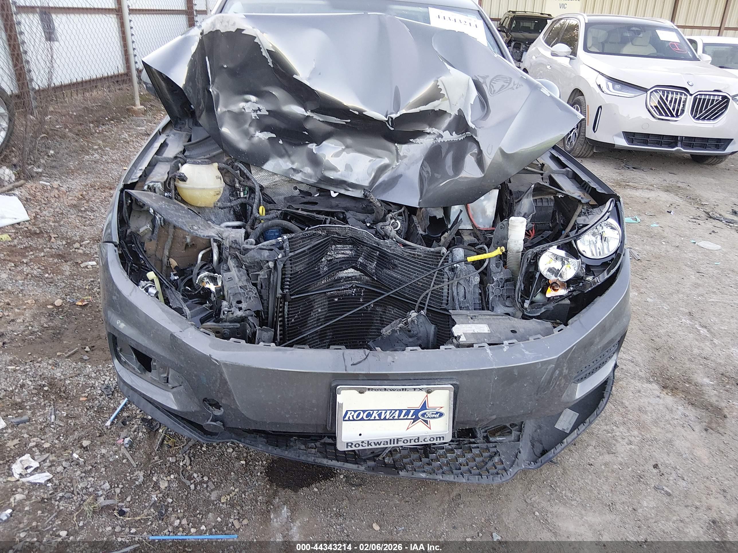 VOLKSWAGEN TIGUAN image 6