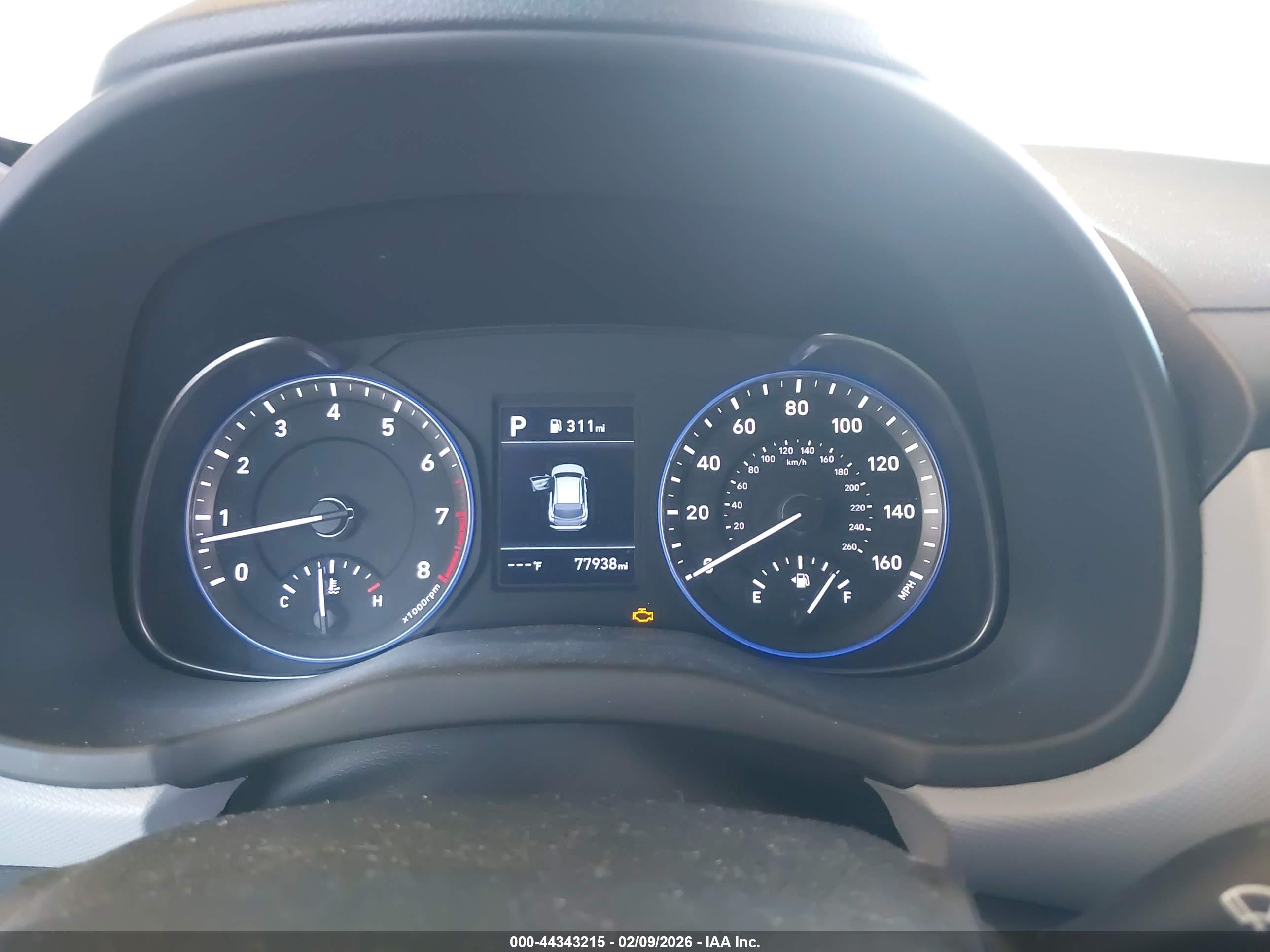 HYUNDAI KONA image 7