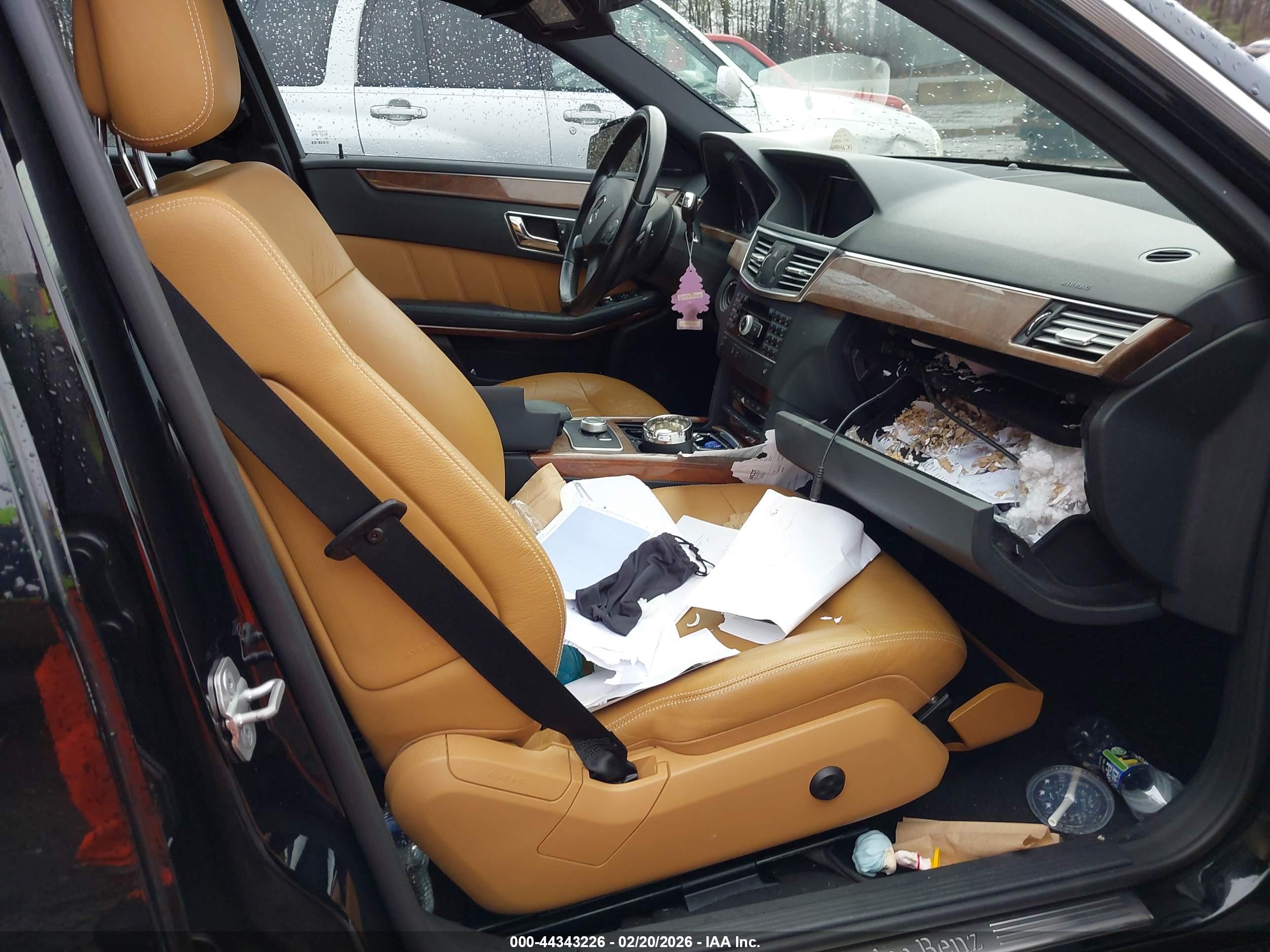 MERCEDES-BENZ E image 5