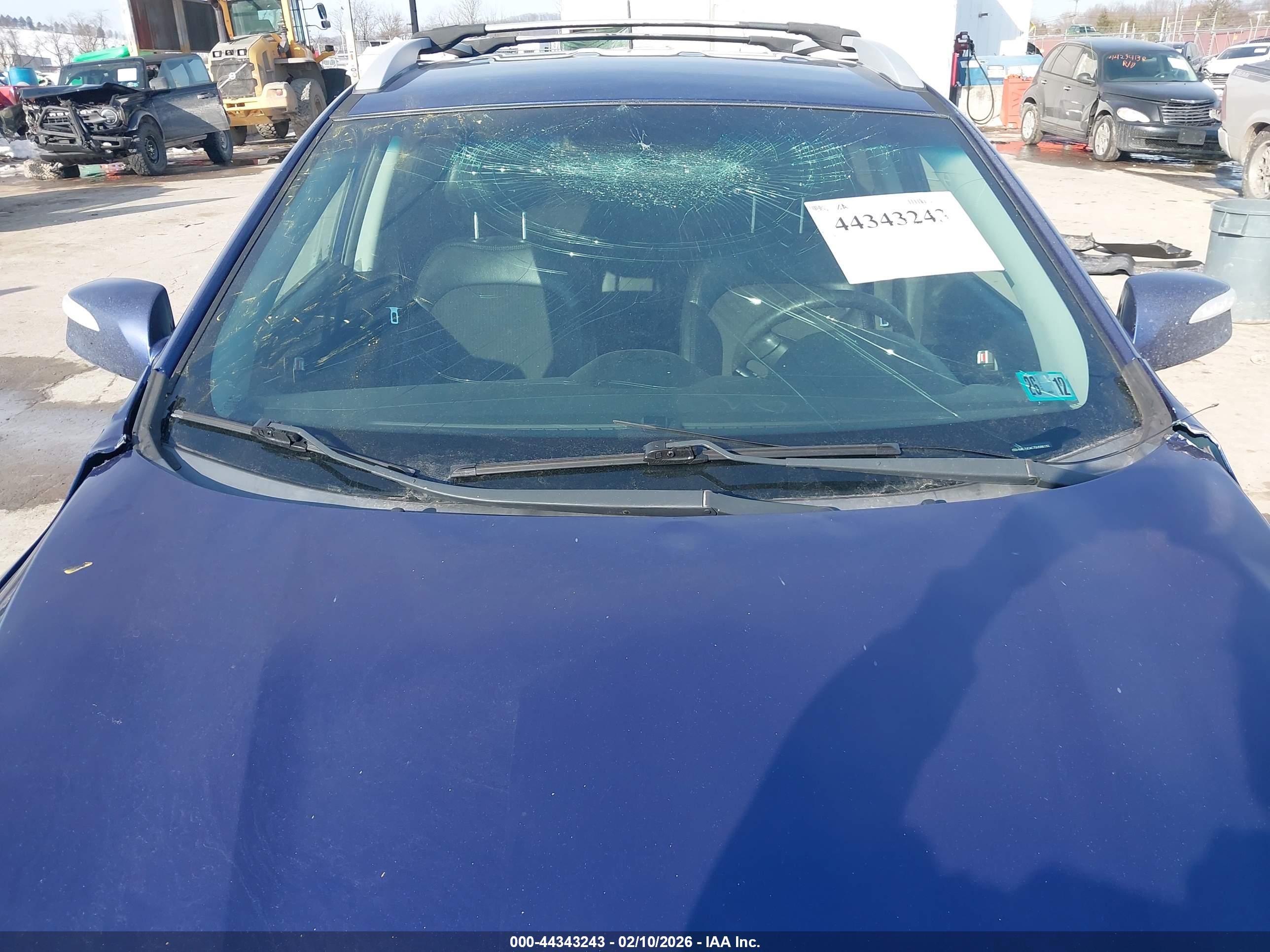 HYUNDAI TUCSON image 6