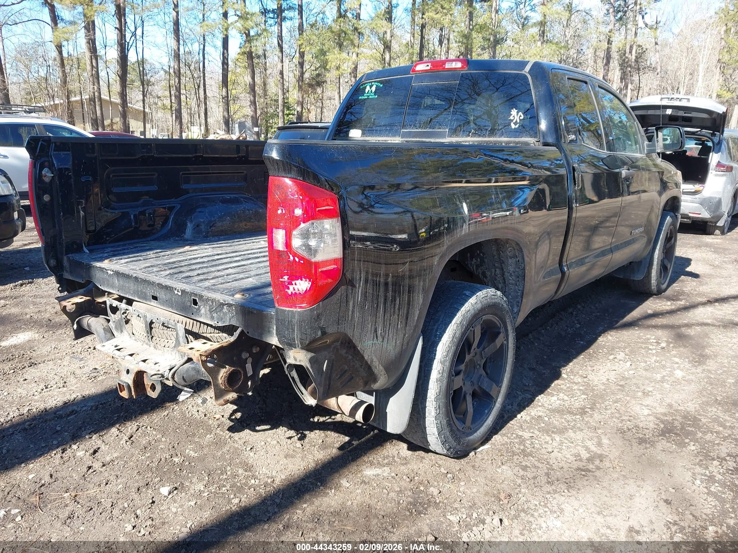 TOYOTA TUNDRA image 4