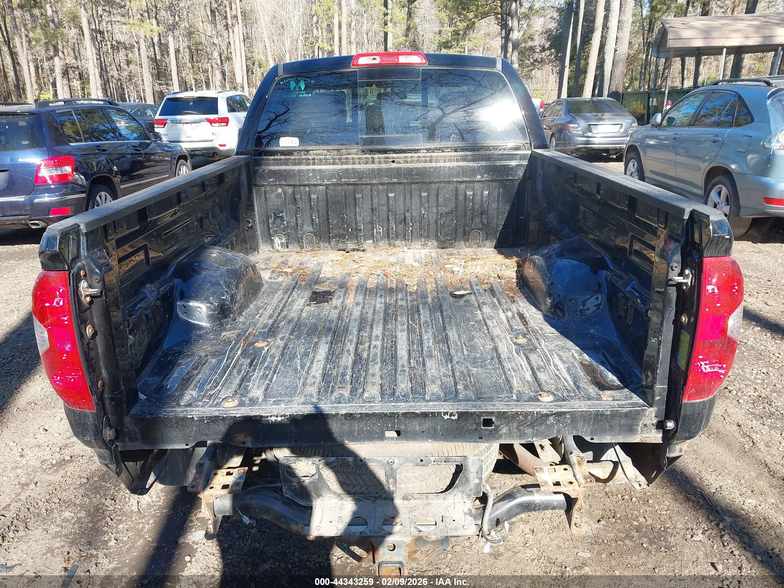 TOYOTA TUNDRA image 6