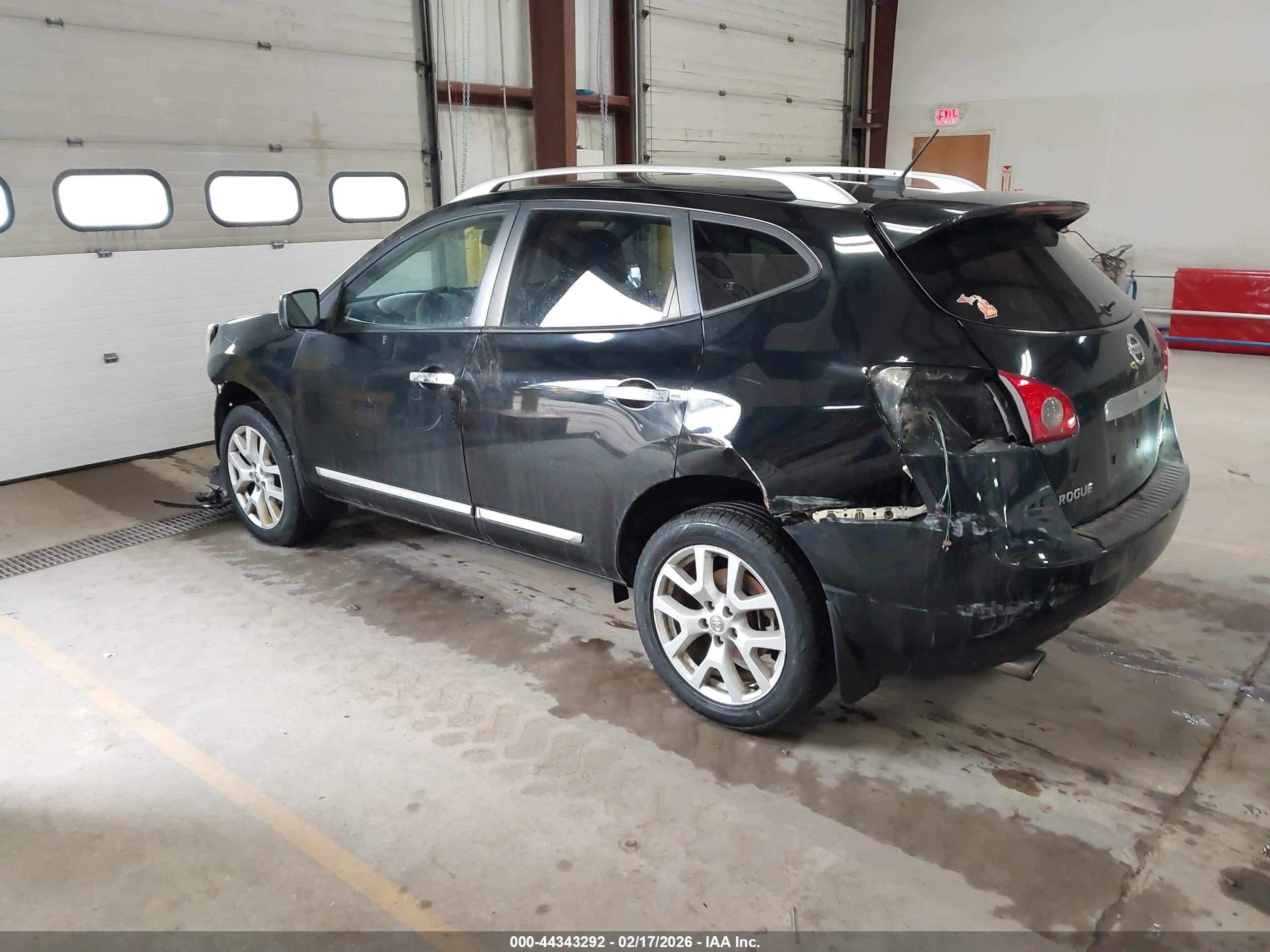 NISSAN ROGUE image 3
