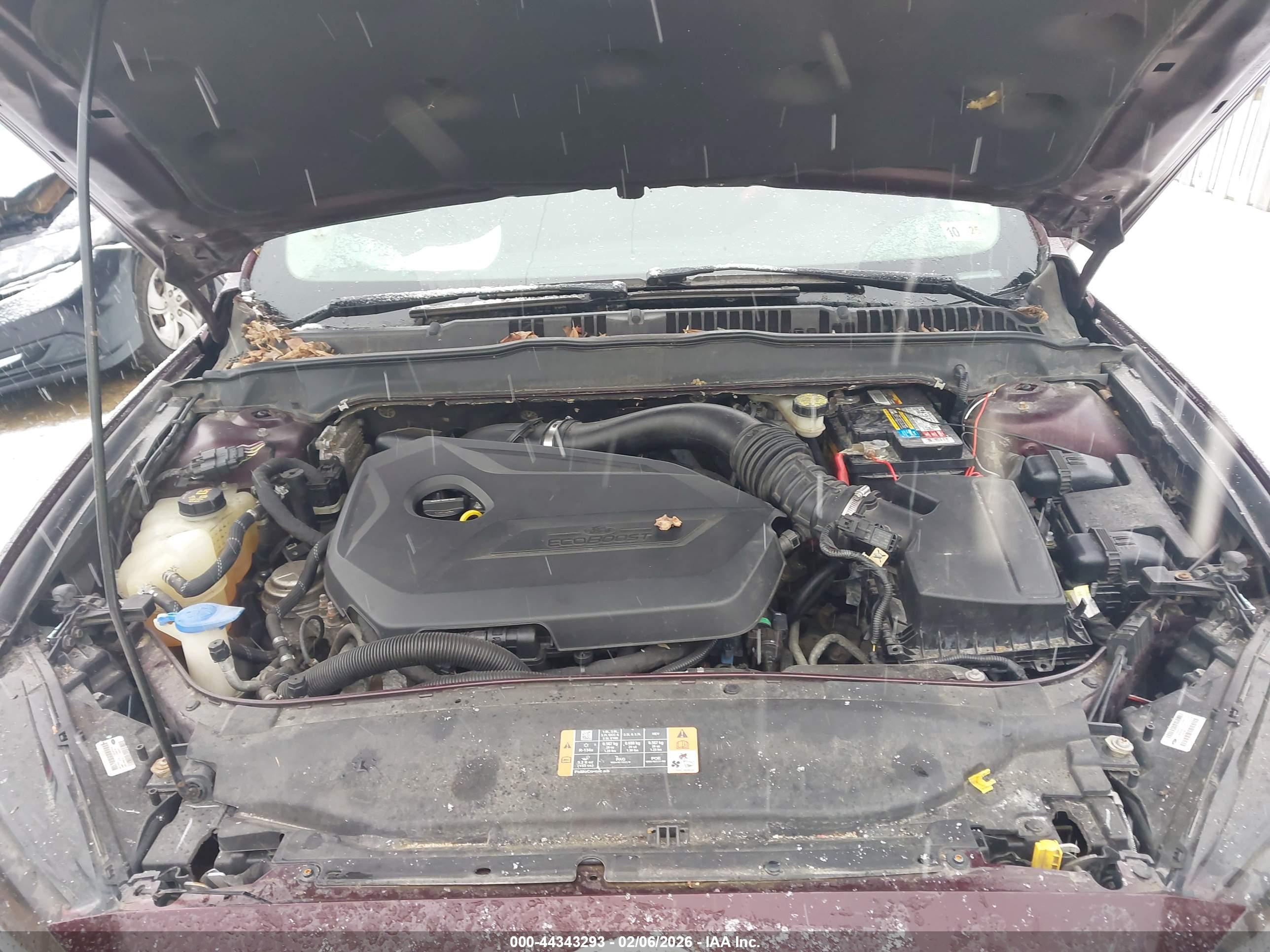 FORD FUSION image 10
