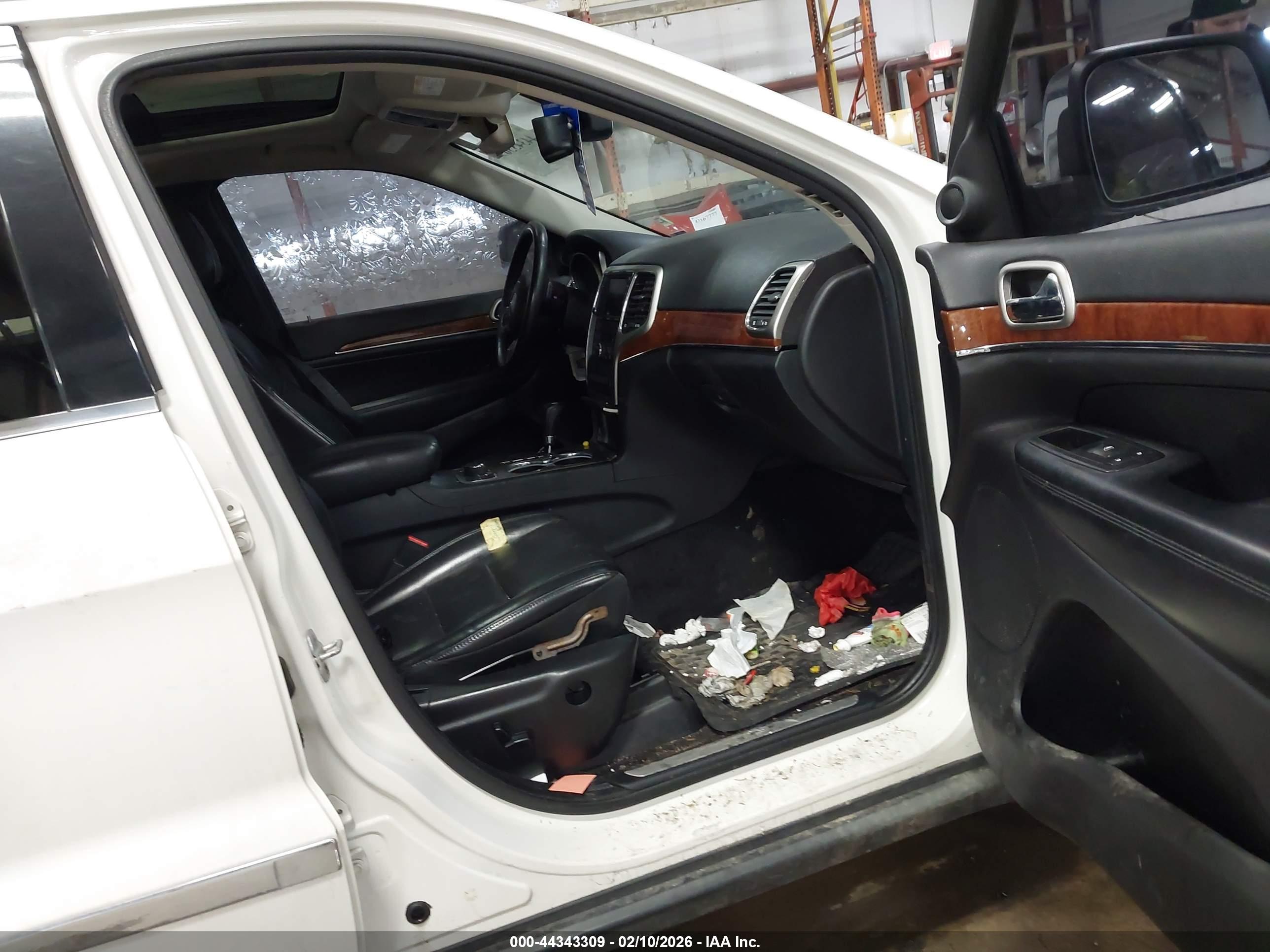 JEEP GRAND image 5