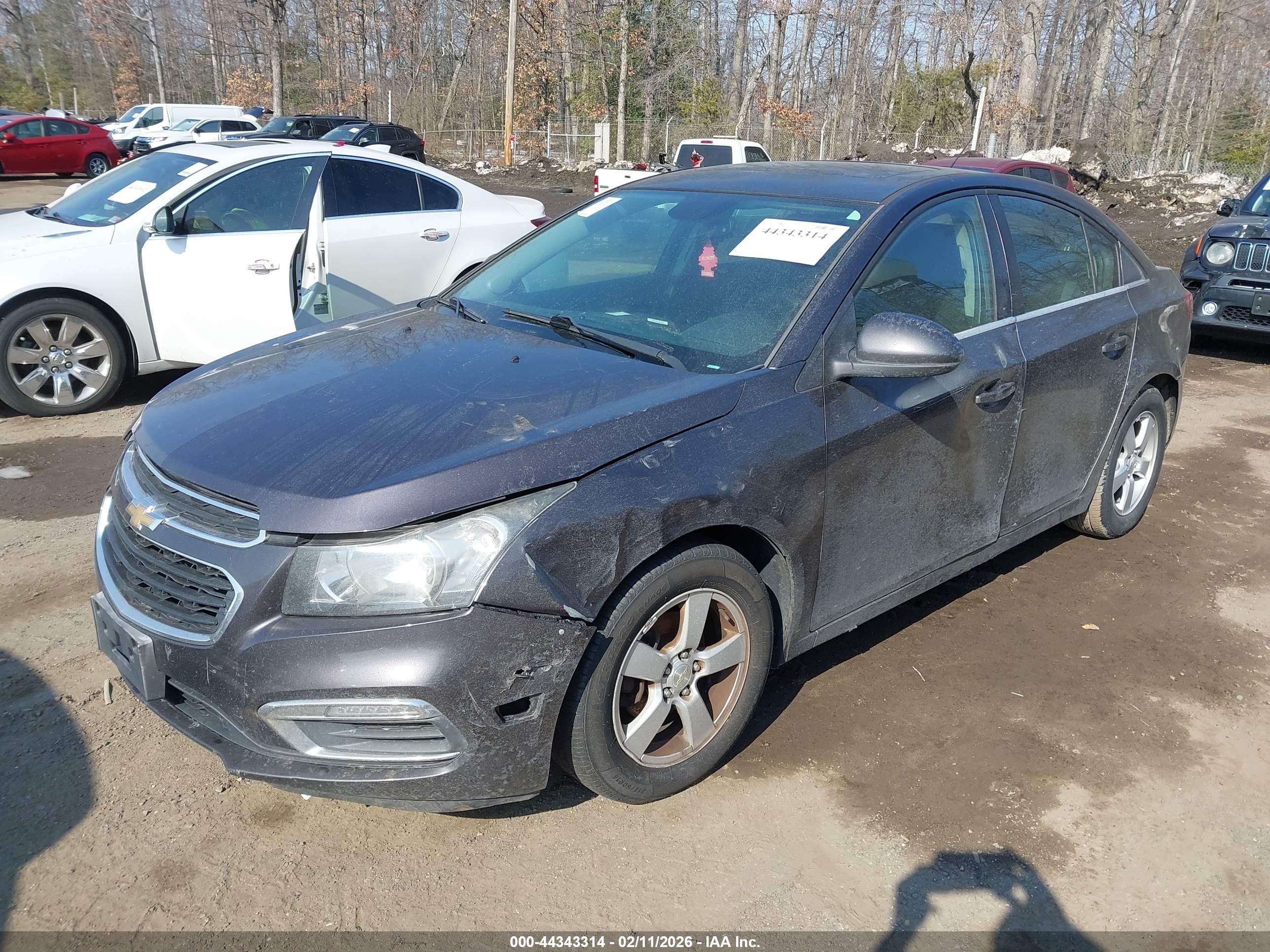 CHEVROLET CRUZE image 2