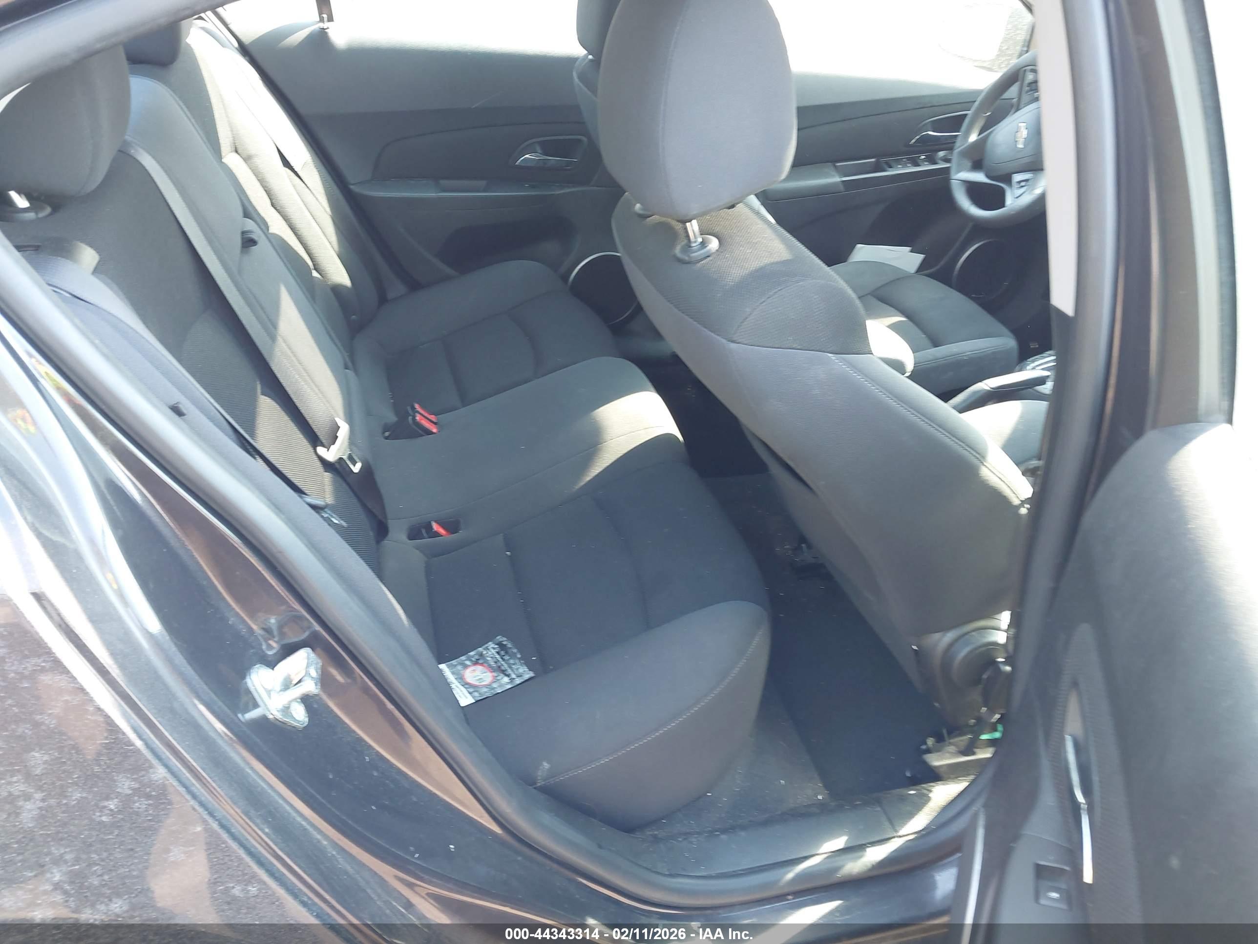 CHEVROLET CRUZE image 8