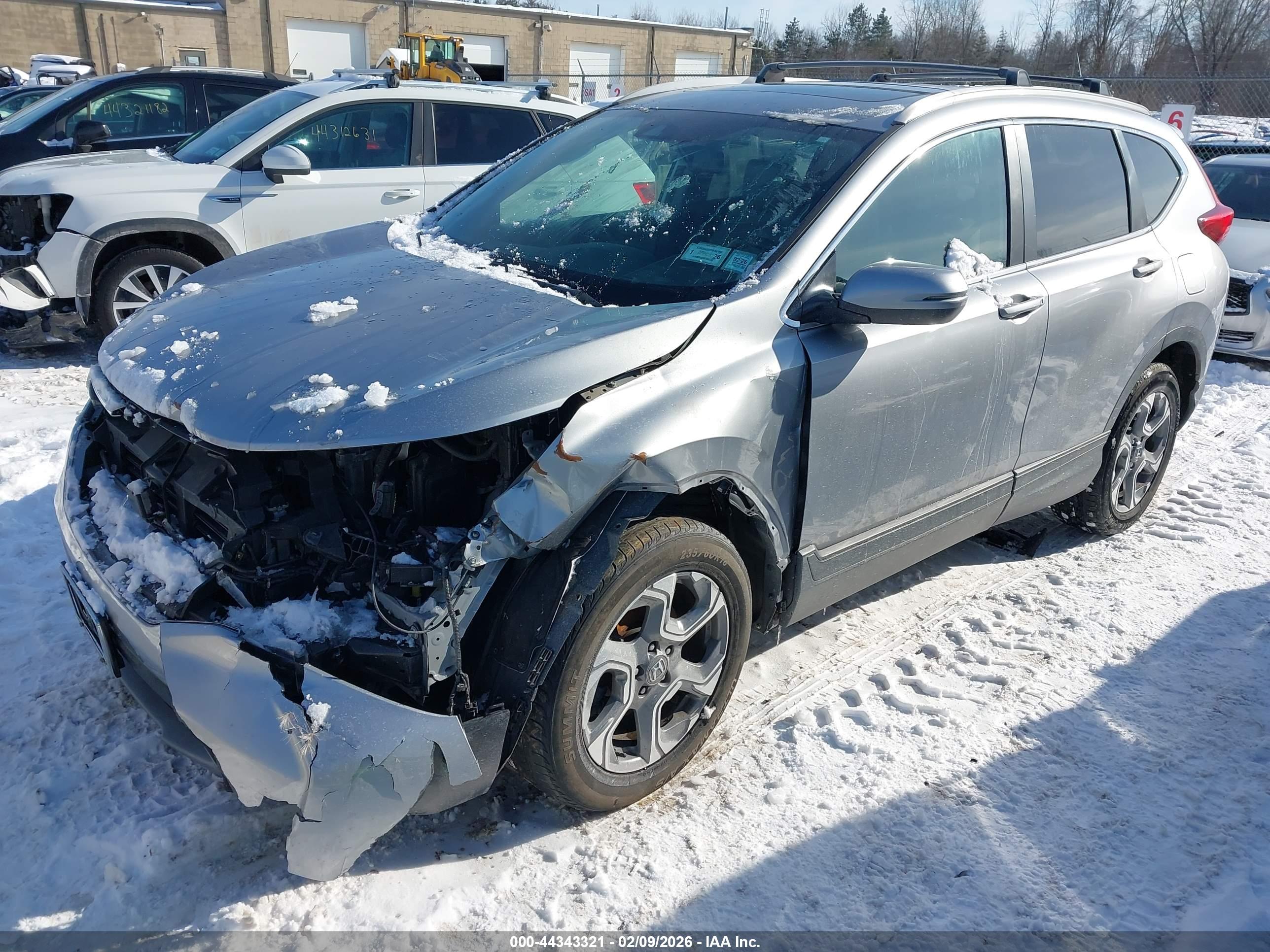 HONDA CR-V image 2