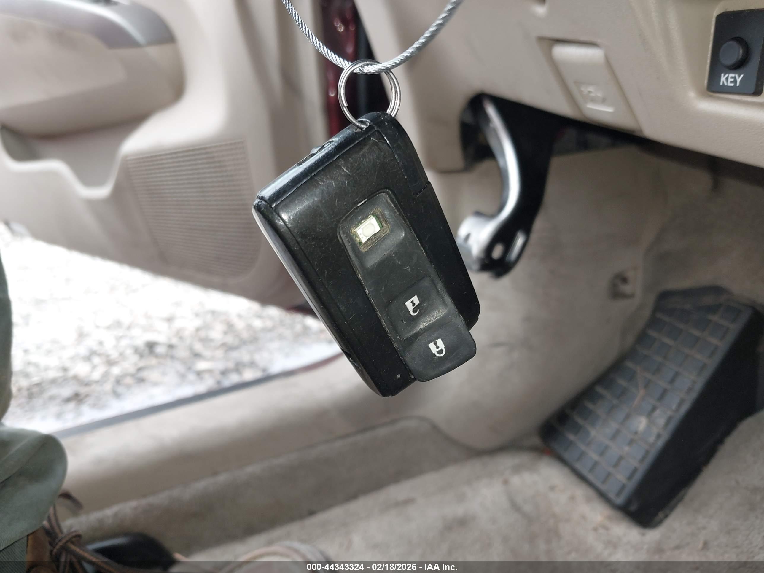TOYOTA PRIUS image 11