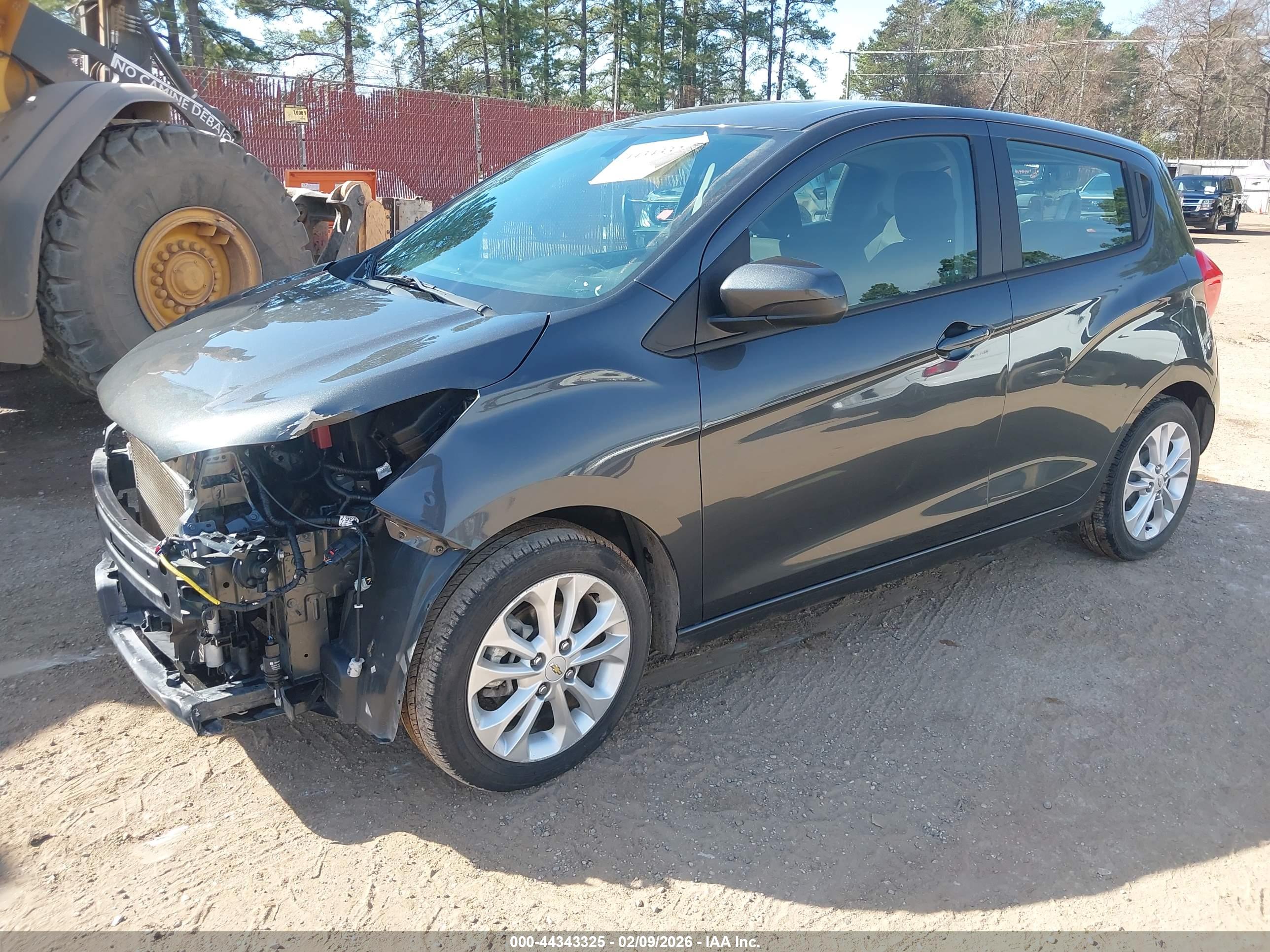 CHEVROLET SPARK image 2