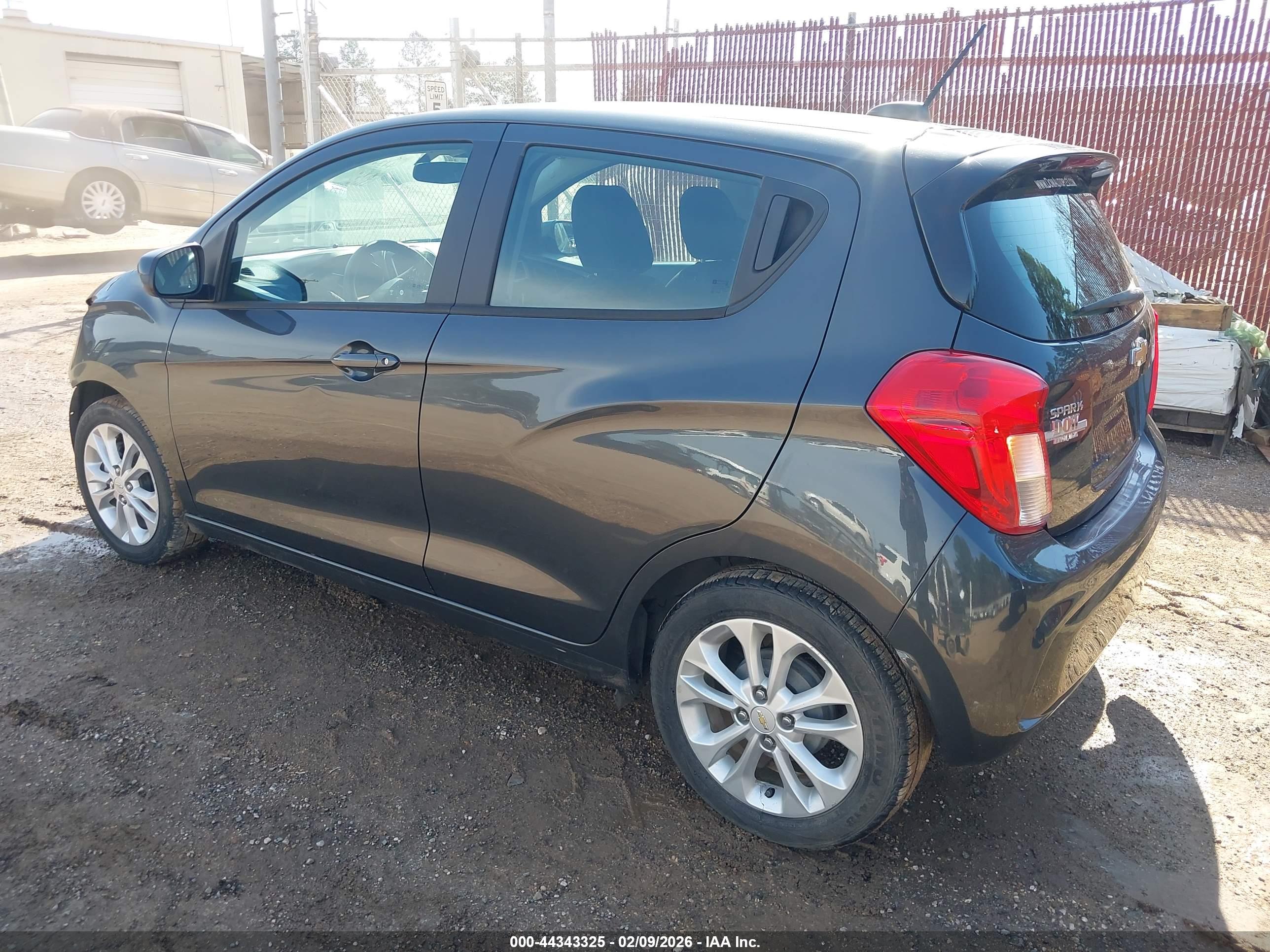 CHEVROLET SPARK image 3