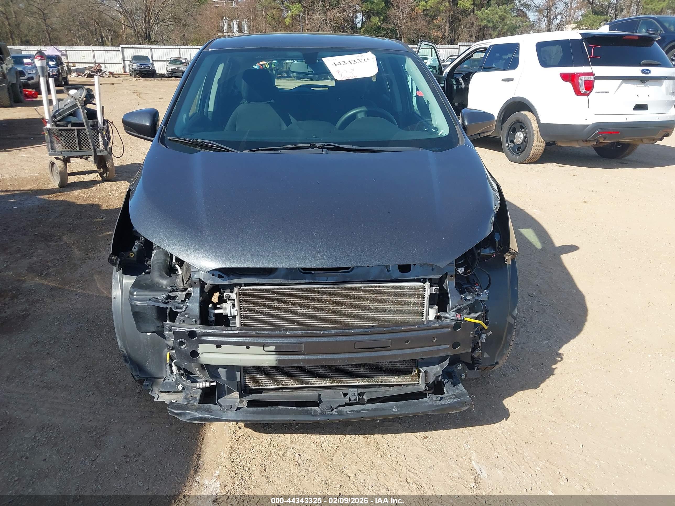 CHEVROLET SPARK image 6