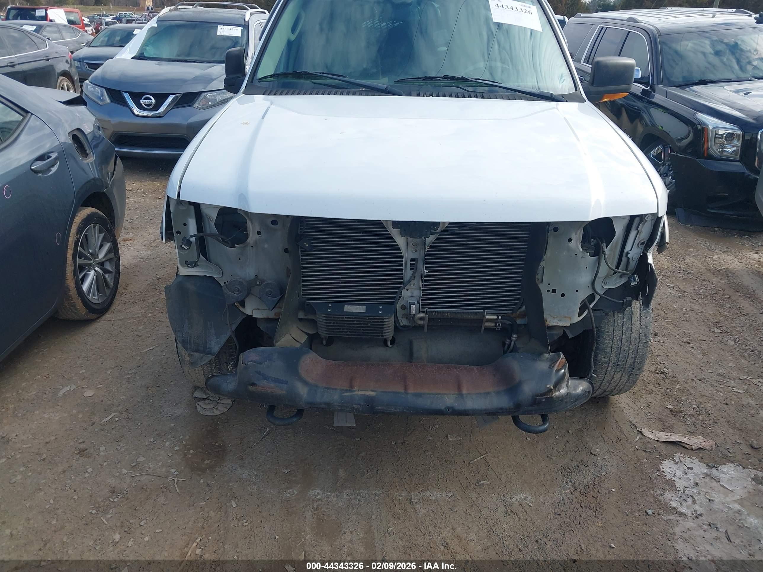 FORD EXPEDITION image 6
