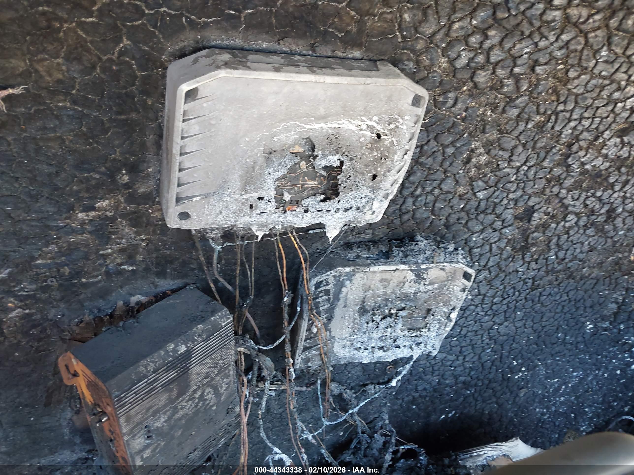 FORD E-350 image 8