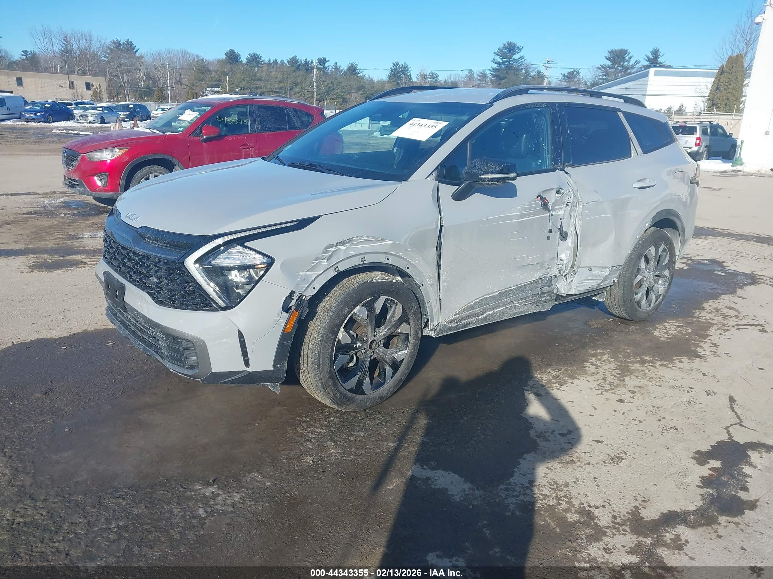KIA SPORTAGE image 2