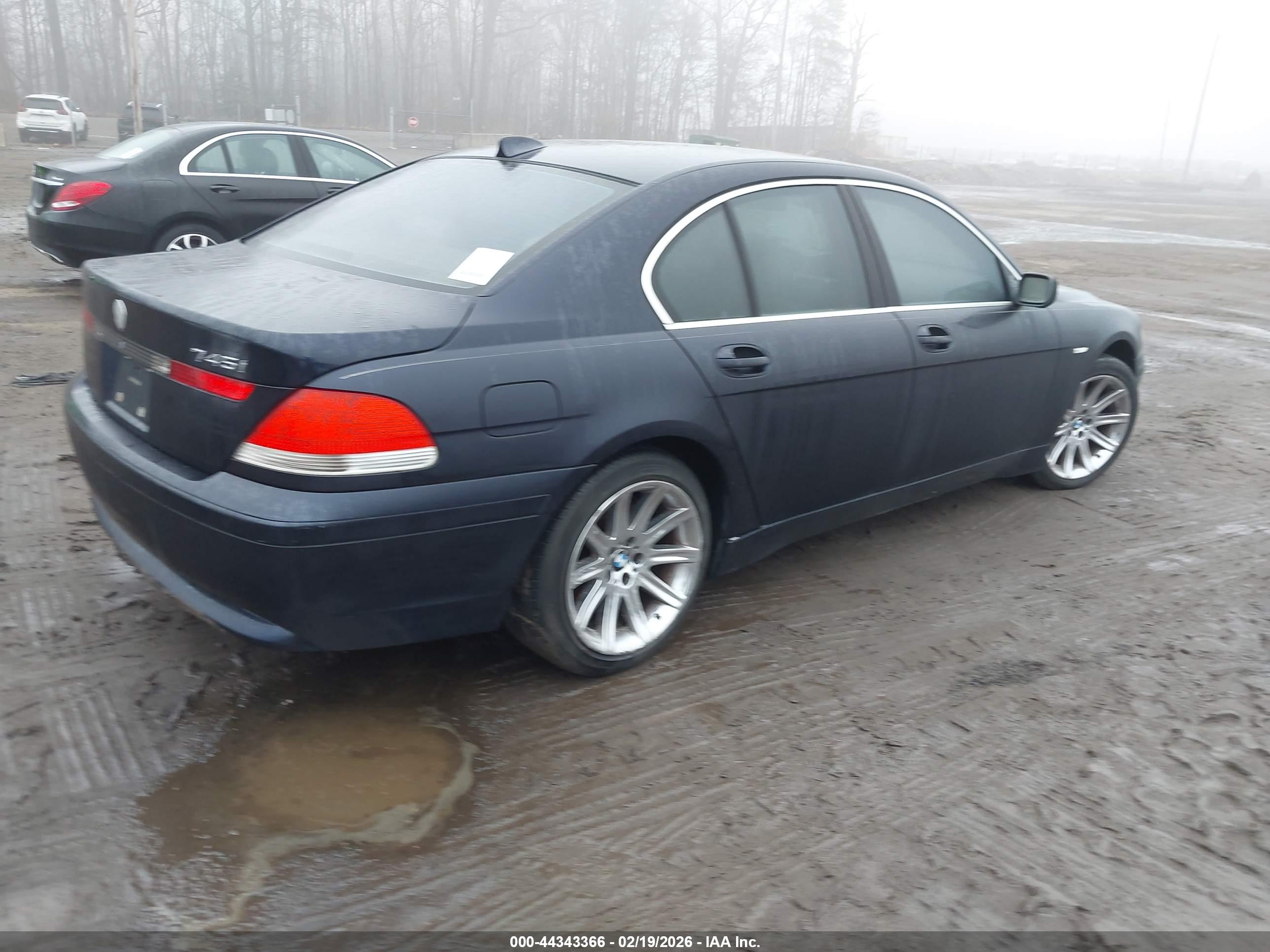 BMW 745I image 4